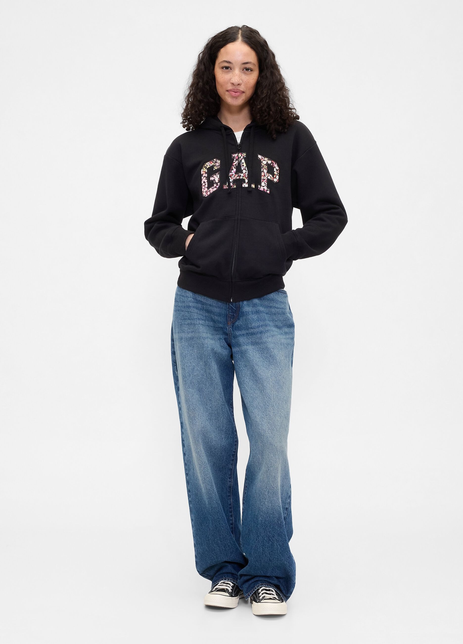 سويت شيرت بشعار GAP، مزود بغطاء رأس وسحاب كامل