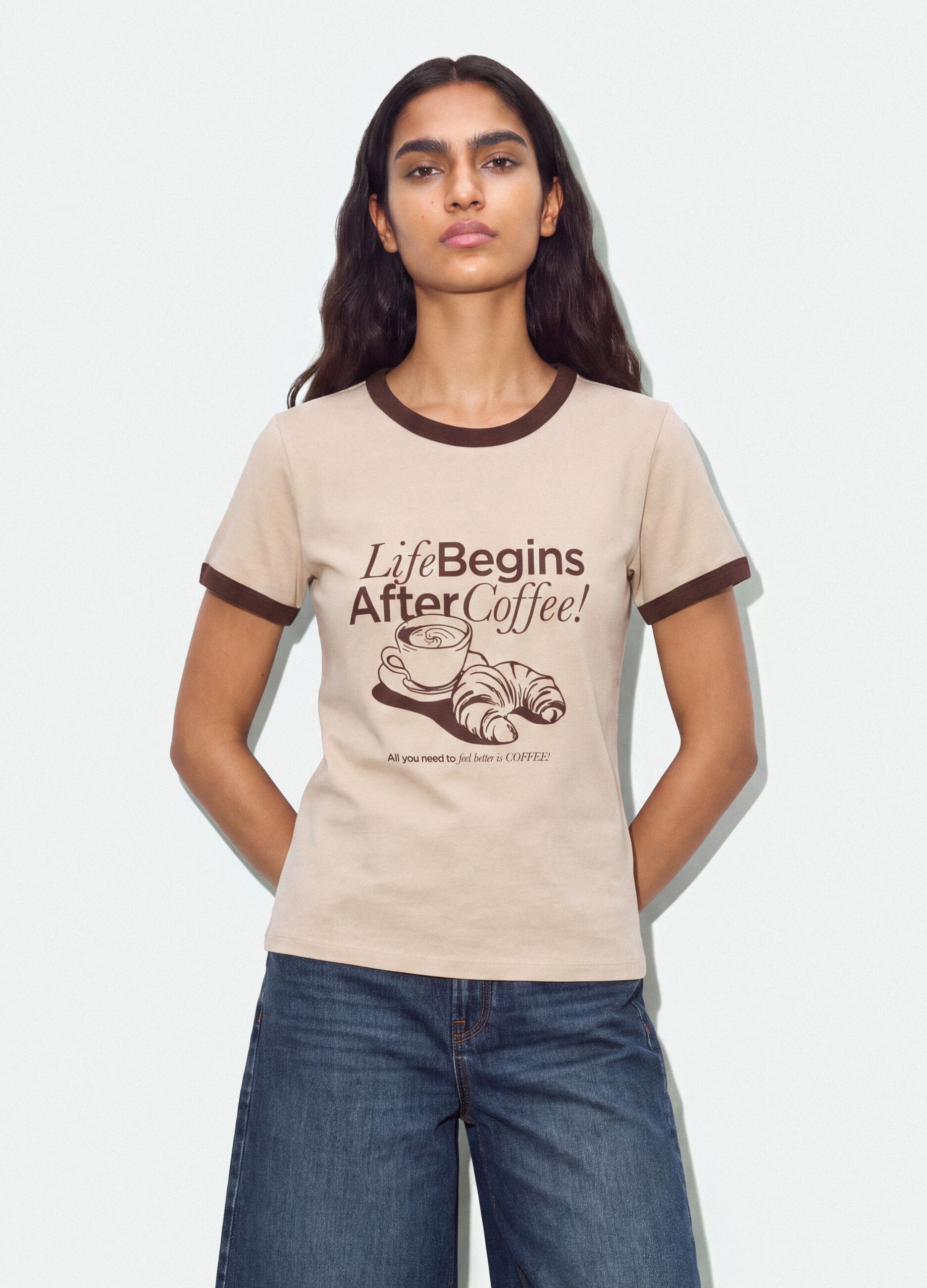 Pink cotton T-shirt with front graphic print and contrast trims
