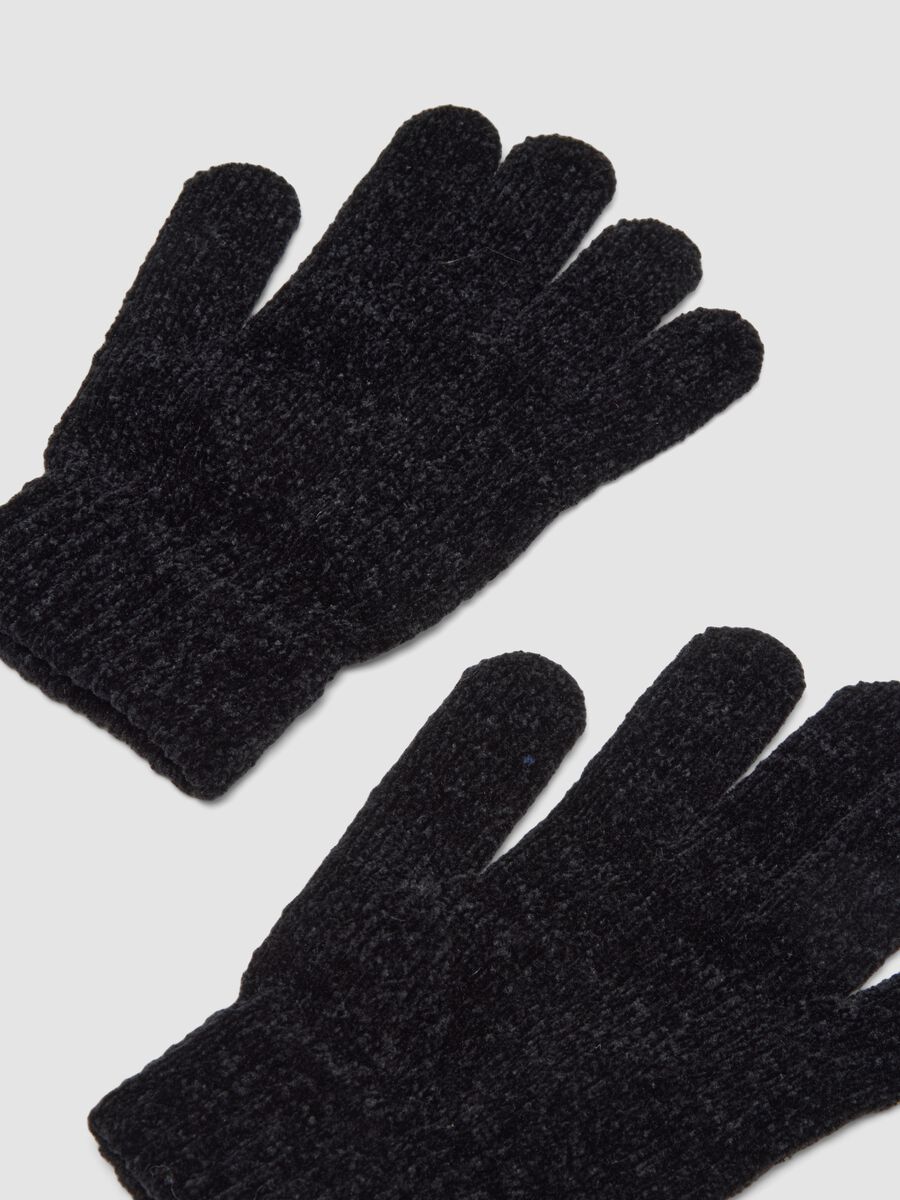 2-pack black and camel stretch-fabric gloves_1