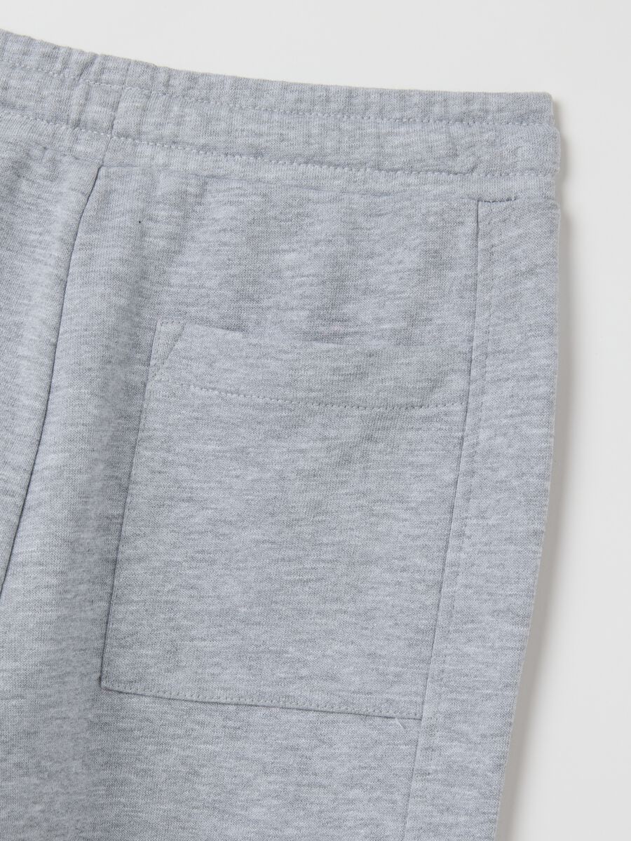 Kids grey cotton jogger trousers regular fit_3