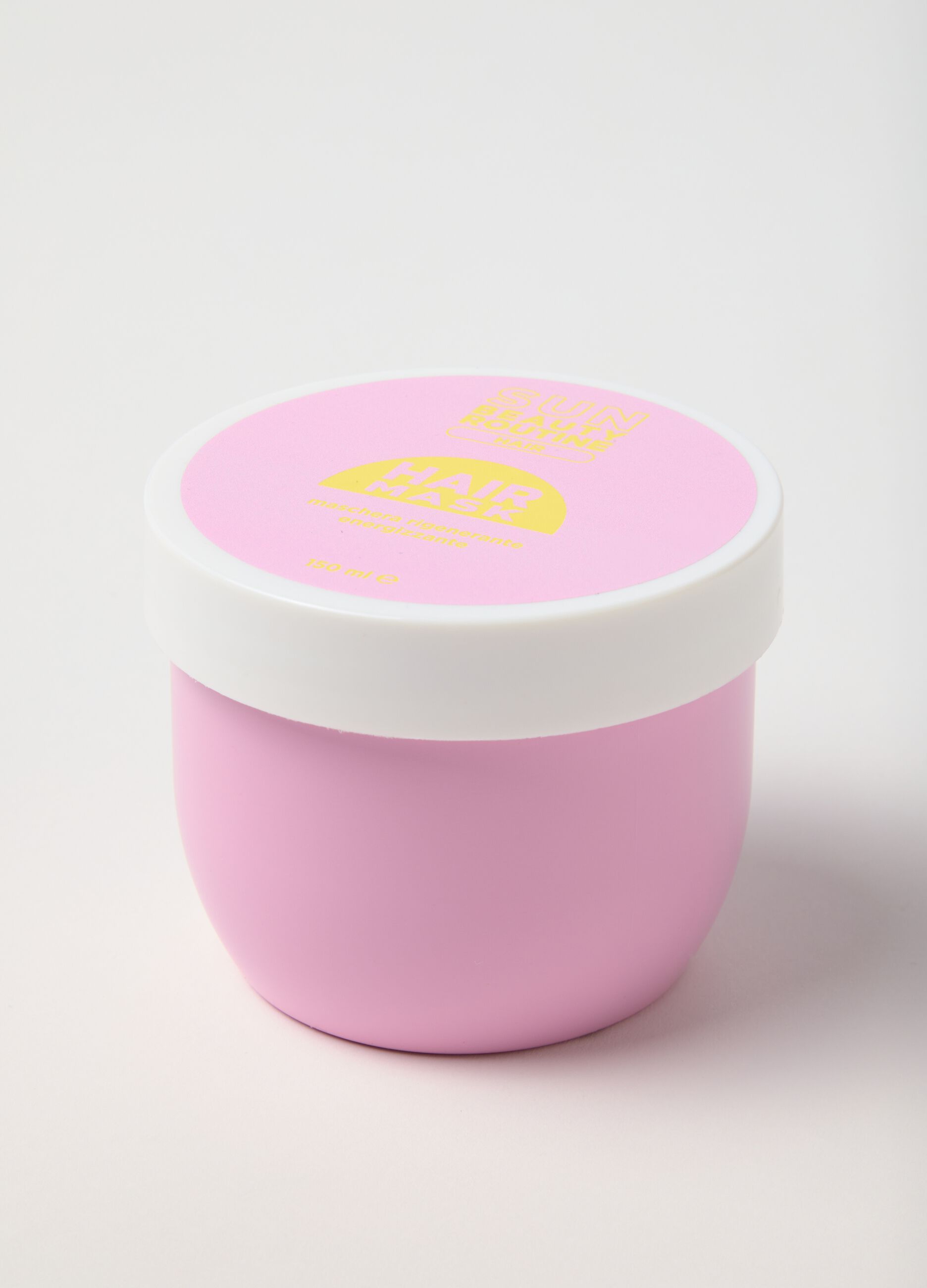 Revitalising and energising hair mask