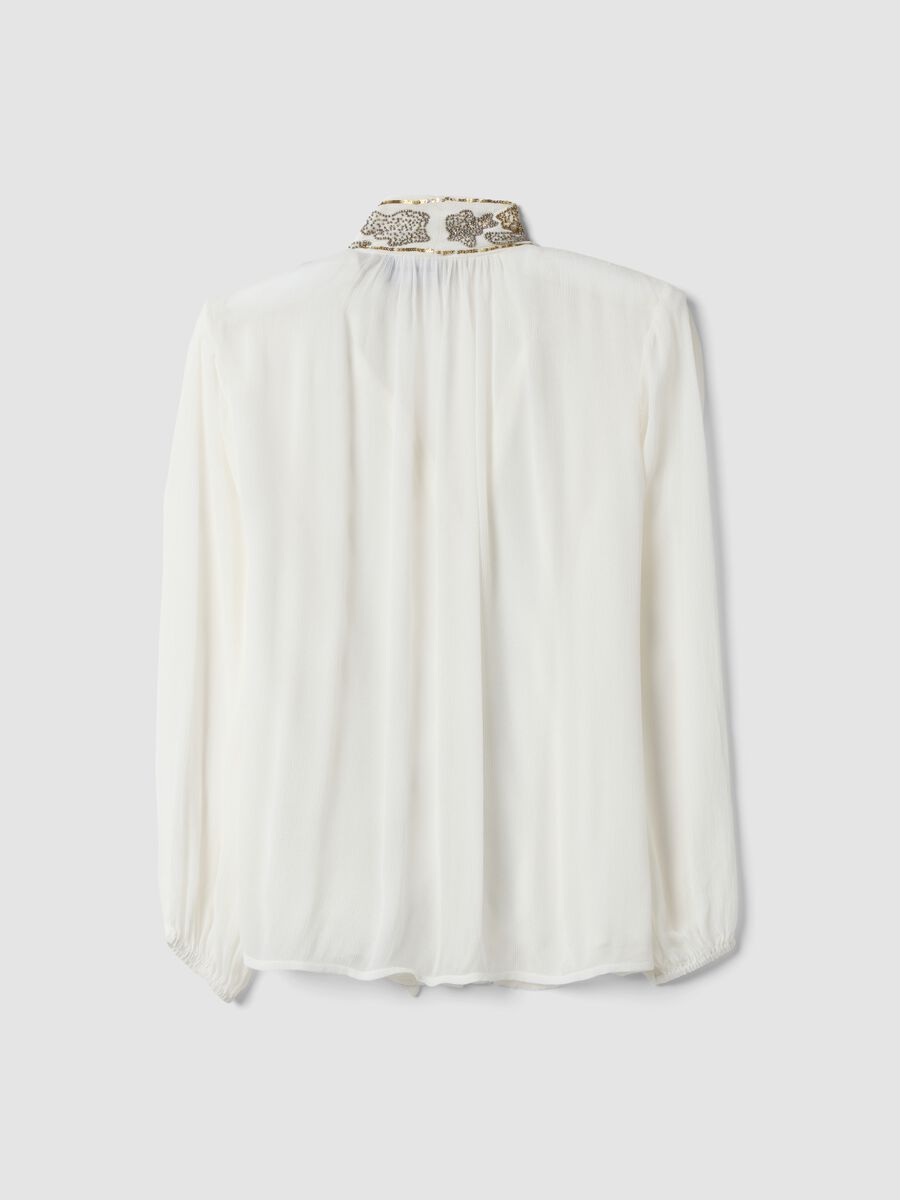 White pure-viscose shirt with embroidered collar_2
