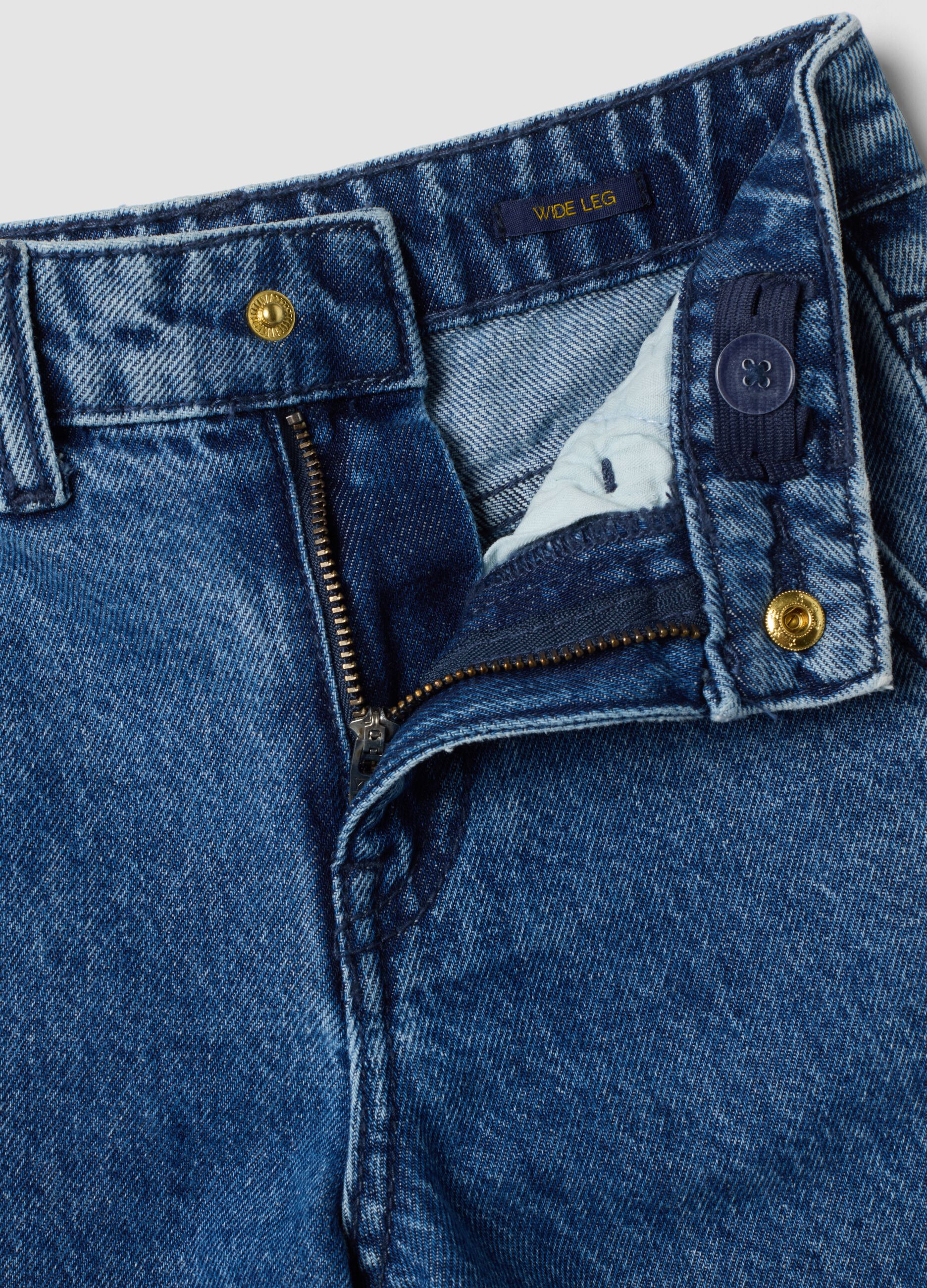 Blue pure cotton wide-leg jeans with floral embroidery