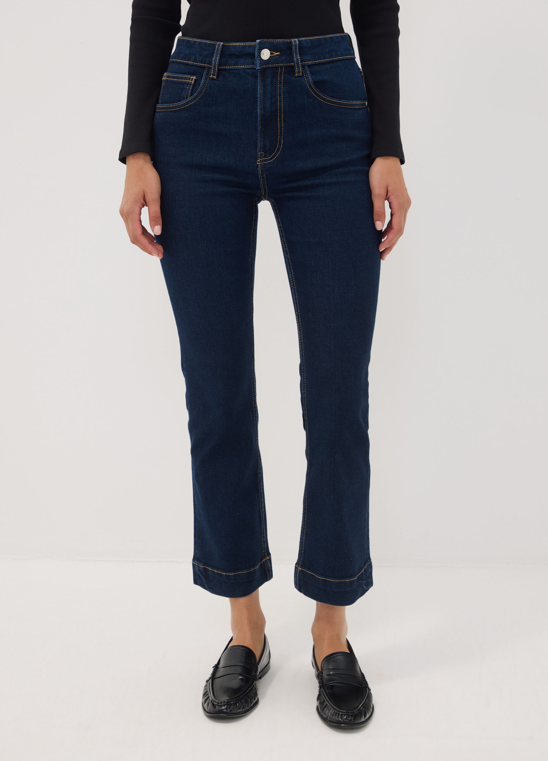Blue denim cropped slim-fit jeans in stretch cotton and viscose
