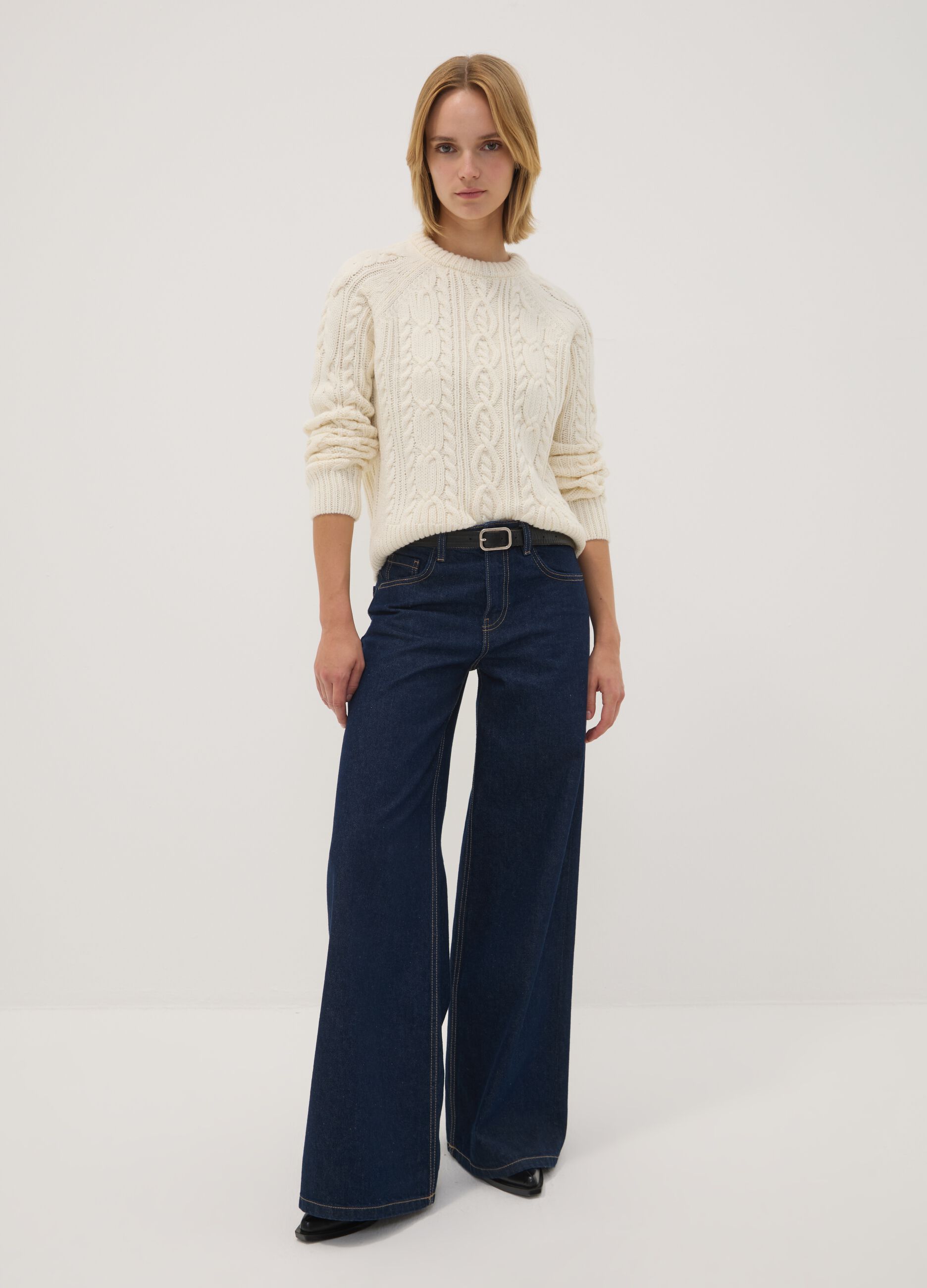 White wool-blend cable-knit crew-neck jumper