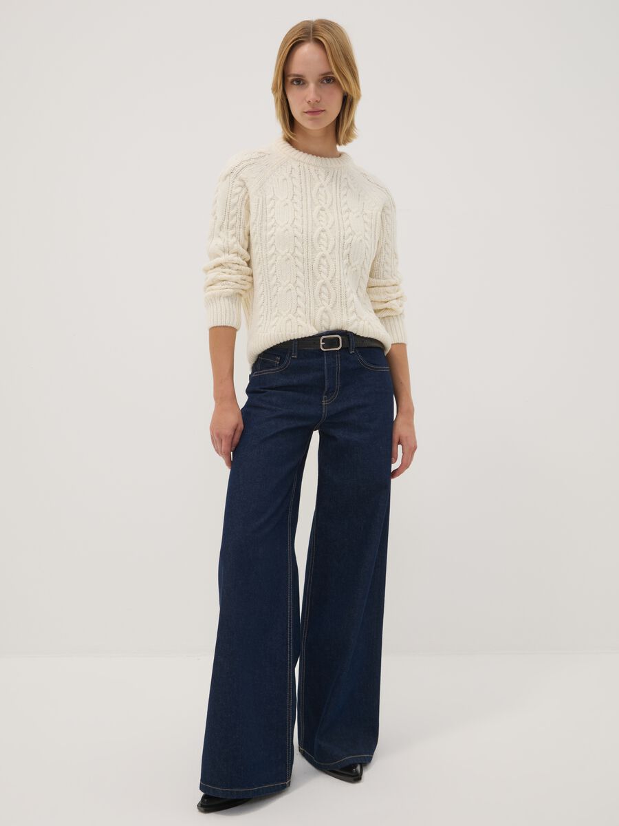 White wool-blend cable-knit crew-neck jumper_2