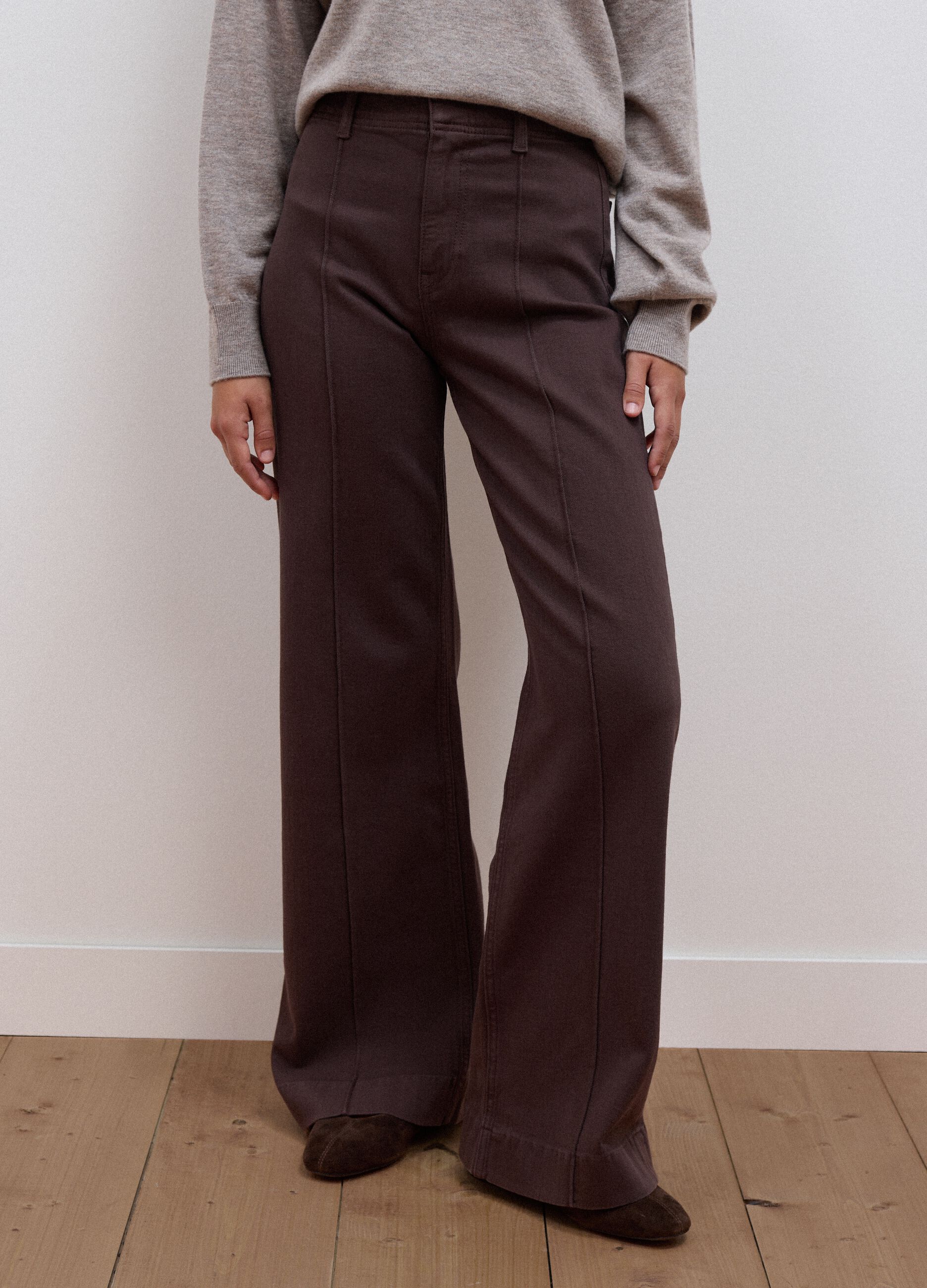 Brown wide-leg jeans in stretch cotton twill