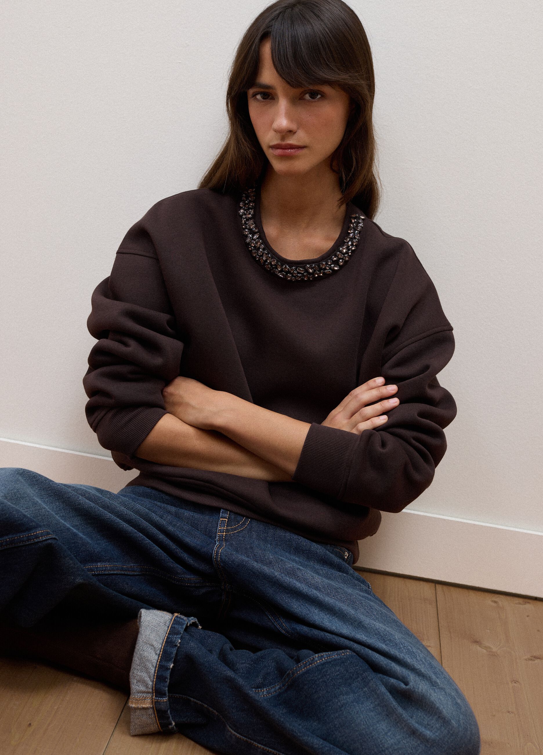 Felpa marrone in misto cotone con strass