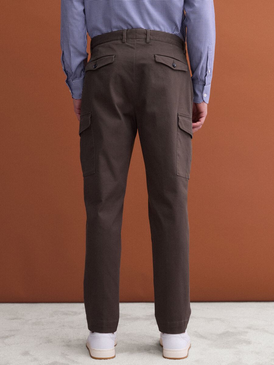 Brown comfort-fit stretch cotton twill cargo trousers_2