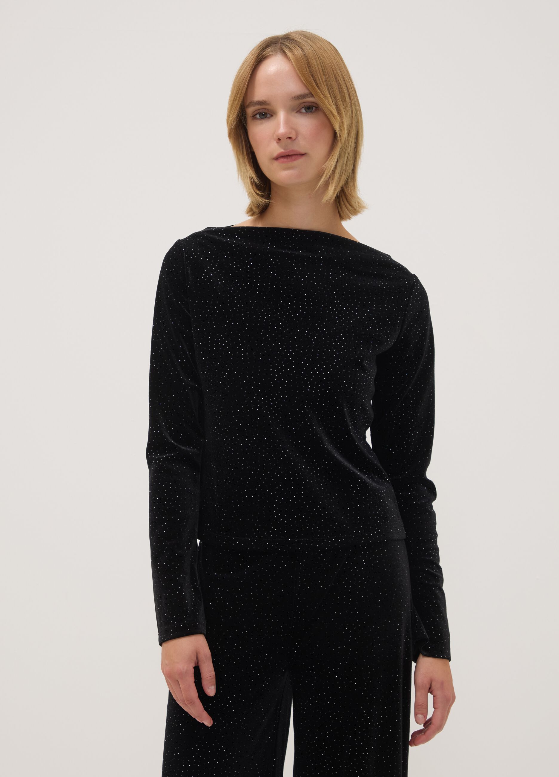 Black Stretch Fabric Crew-Neck Top