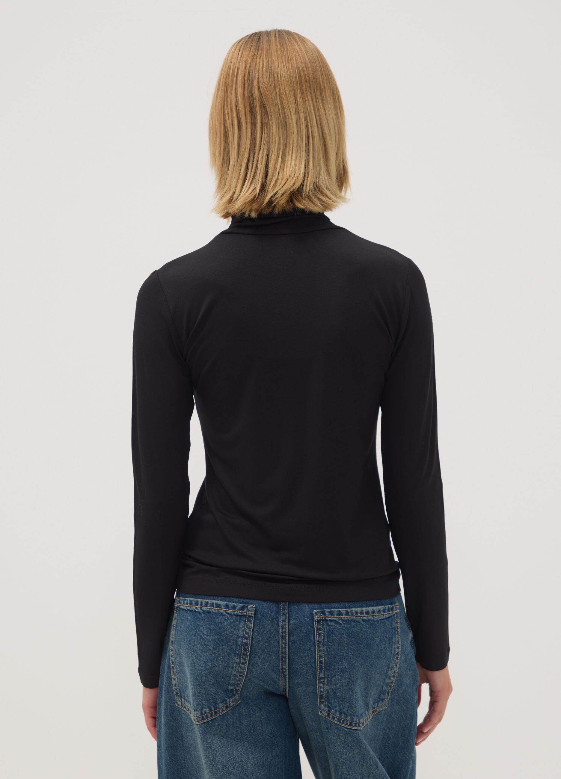 Black stretch viscose top with raised neckline, regular fit