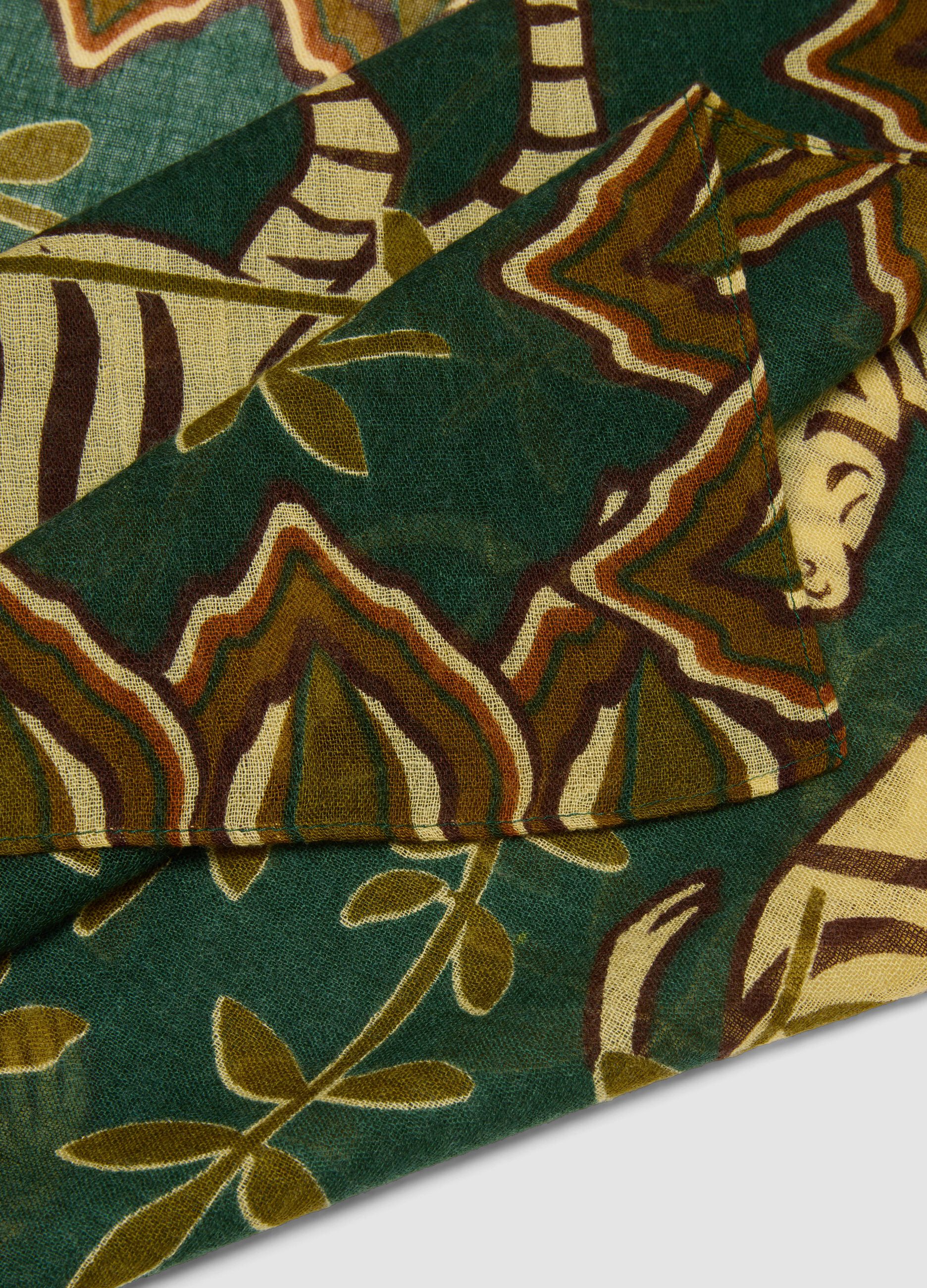 Green wool-blend scarf with print