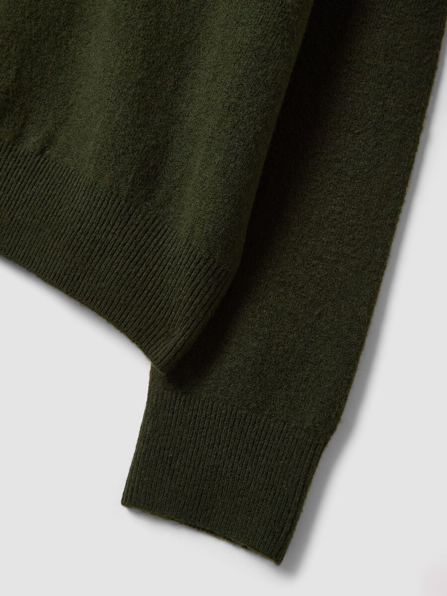Maglia verde in lana elasticizzata a girocollo_5