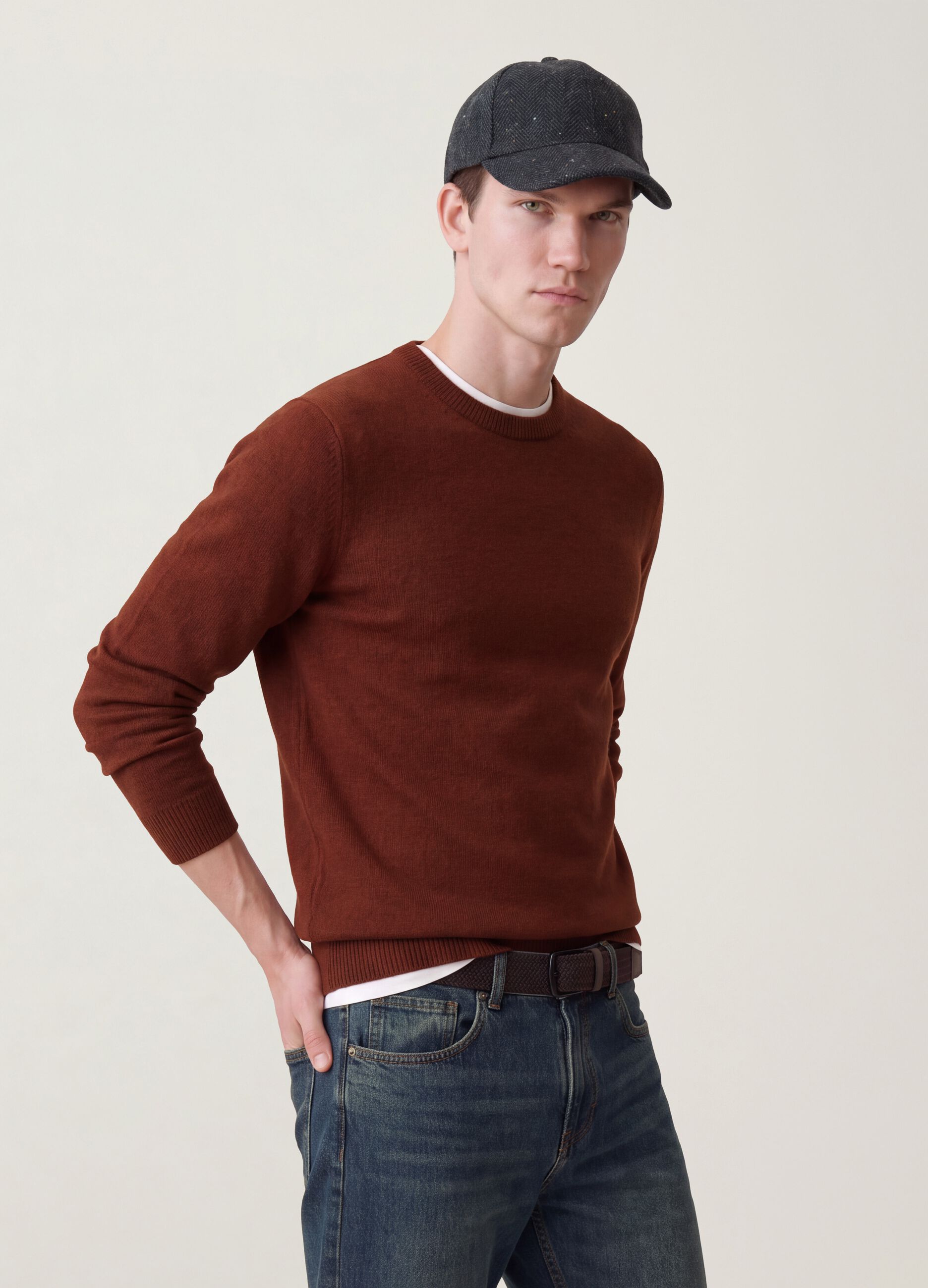 Maglia marrone girocollo in jersey knit regular fit