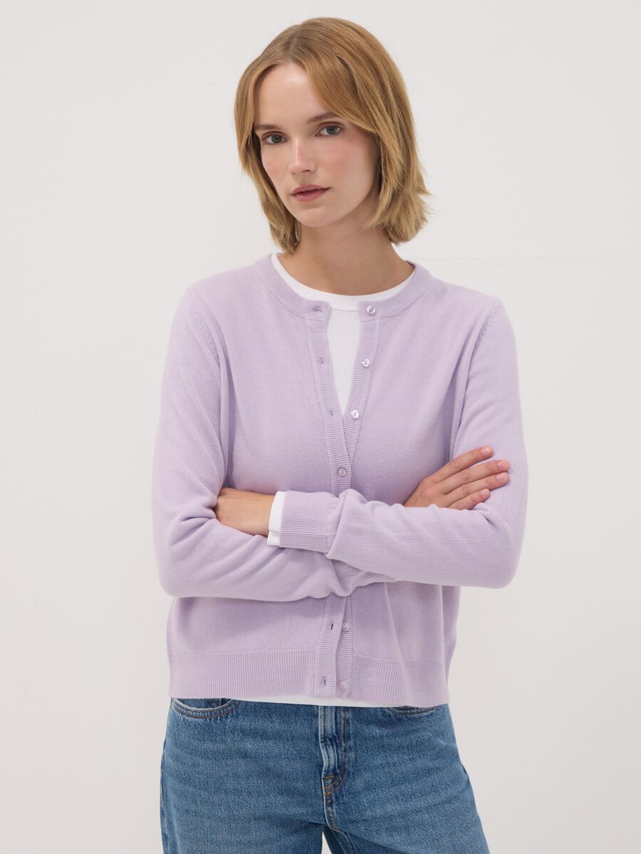 Purple crew-neck cardigan with buttons, regular fit_2