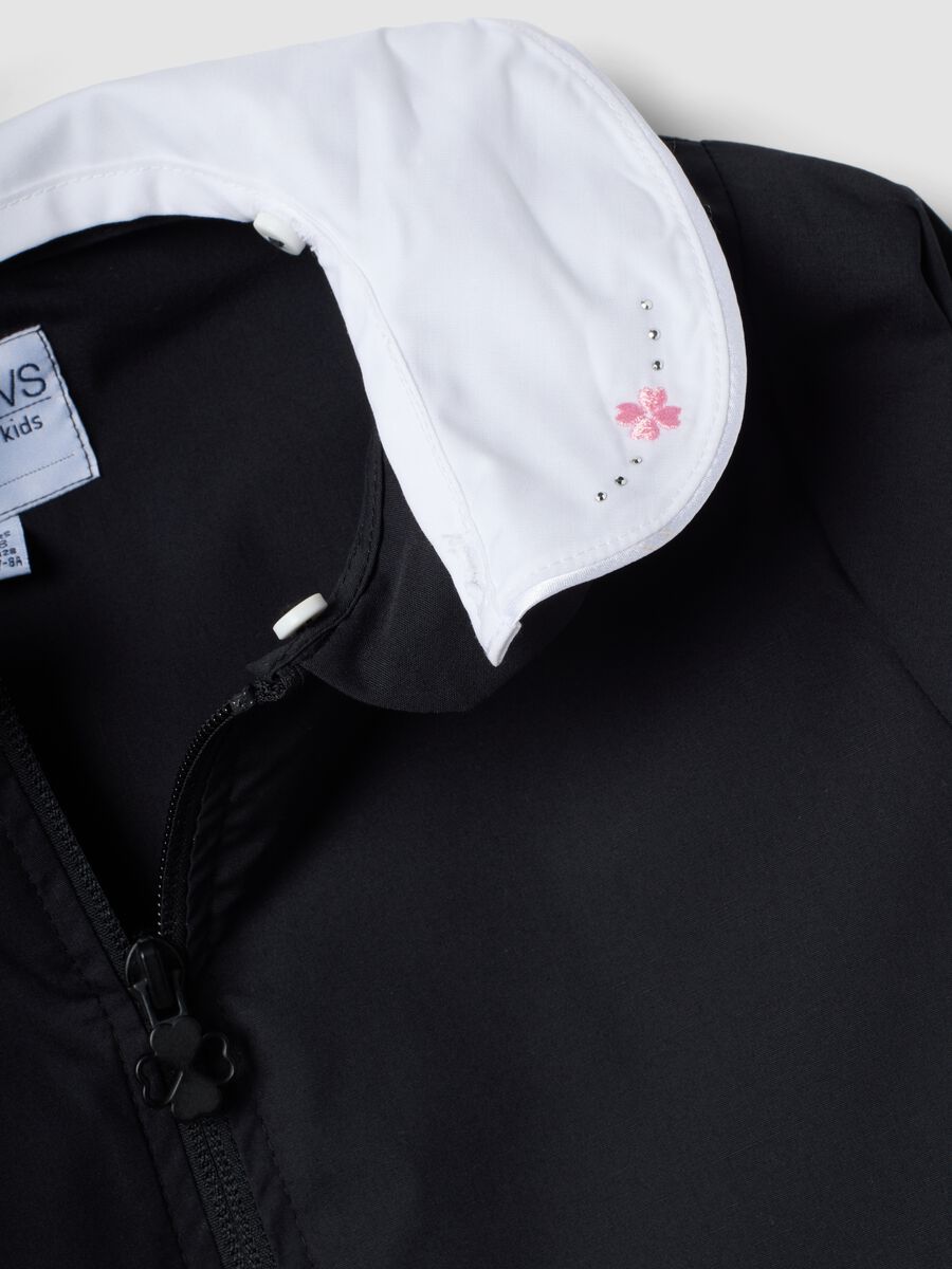 Customisable black school apron for girls with white collar_2
