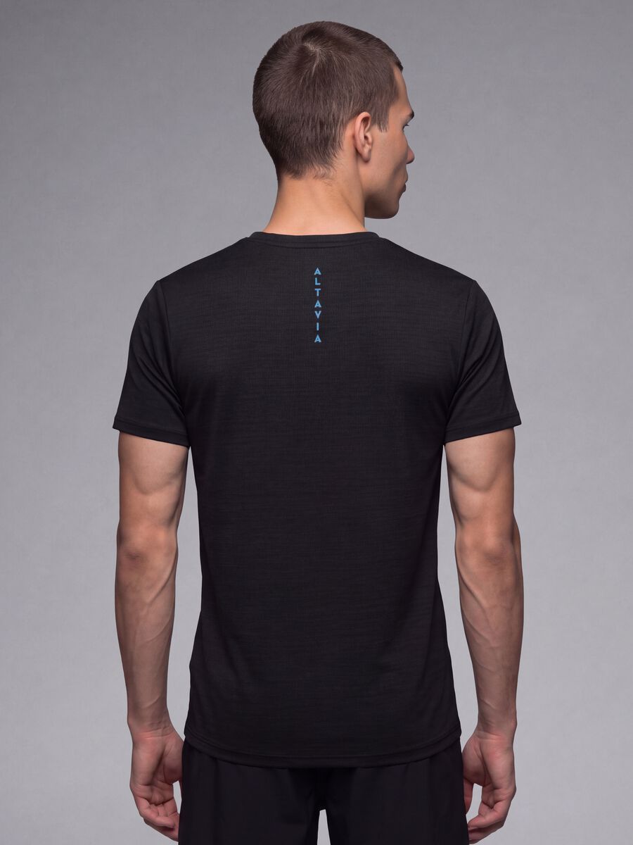 ALTAVIA black breathable technical slim-fit T-shirt_3