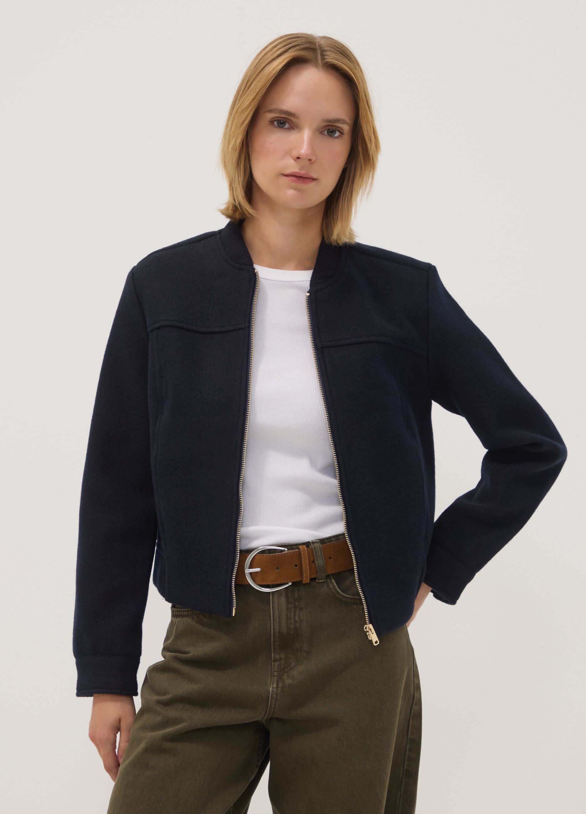 Navy blue regular-fit jacket with zip