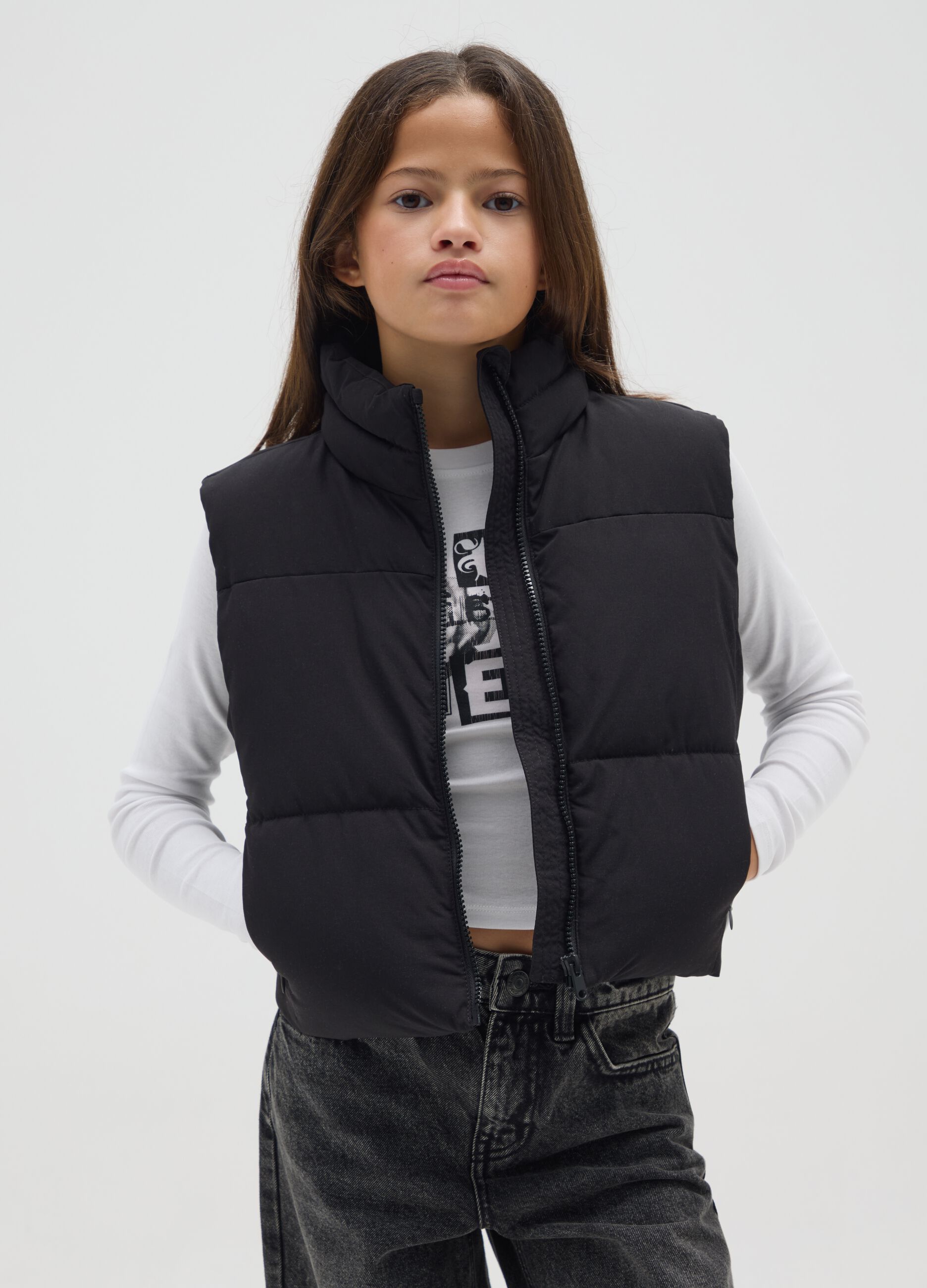 Black padded gilet with zip for girls
