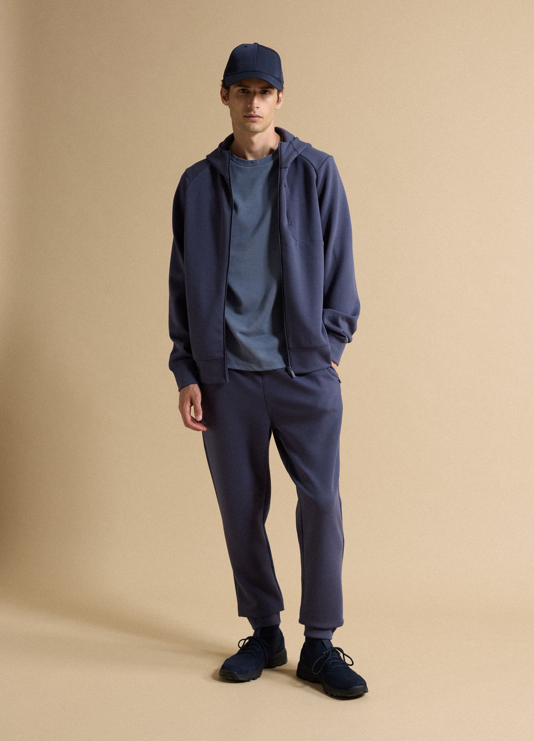 Blue regular-fit joggers in Easy Dry stretch fabric
