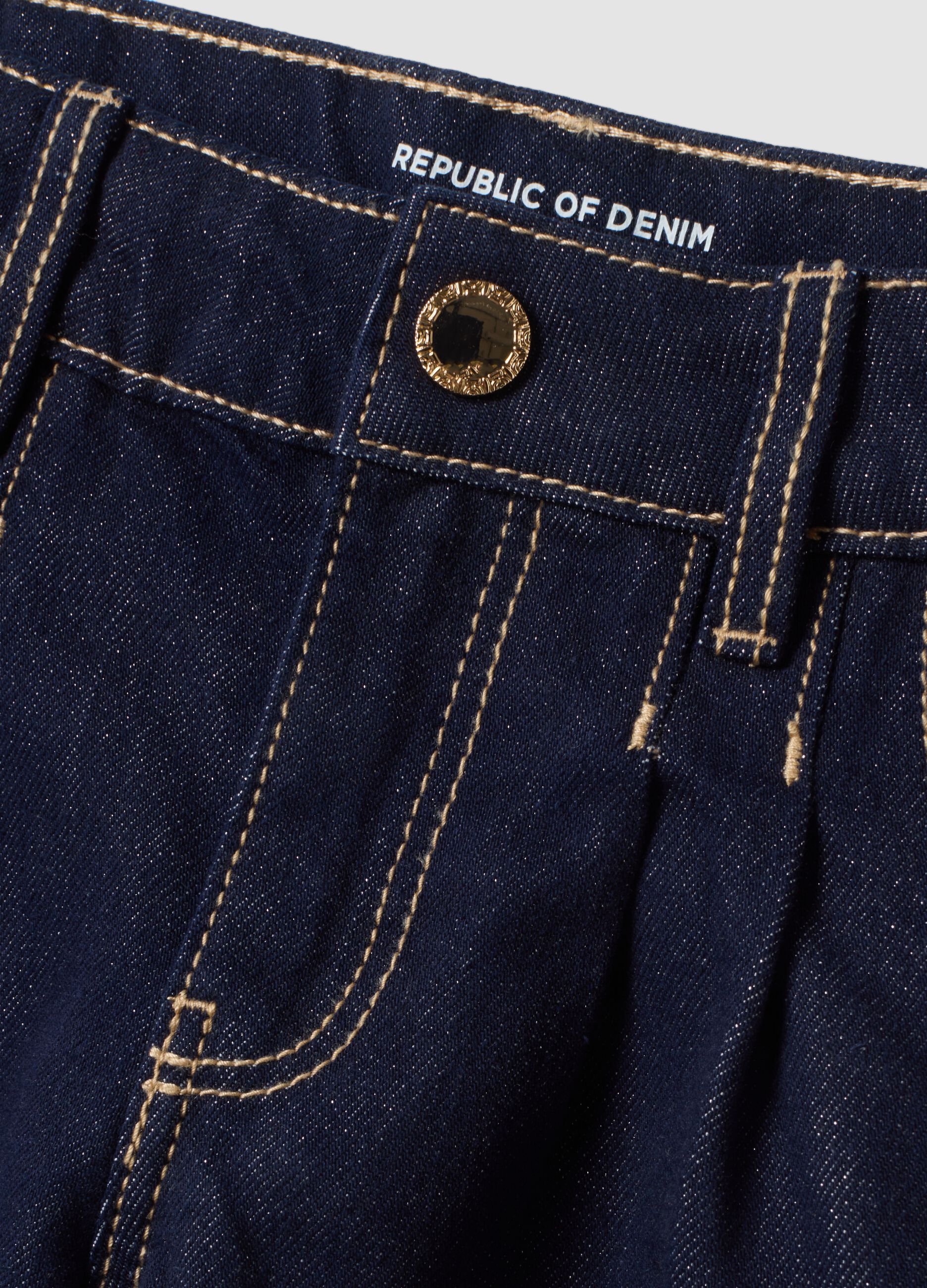Blue wide-leg jeans in a cotton and lyocell blend