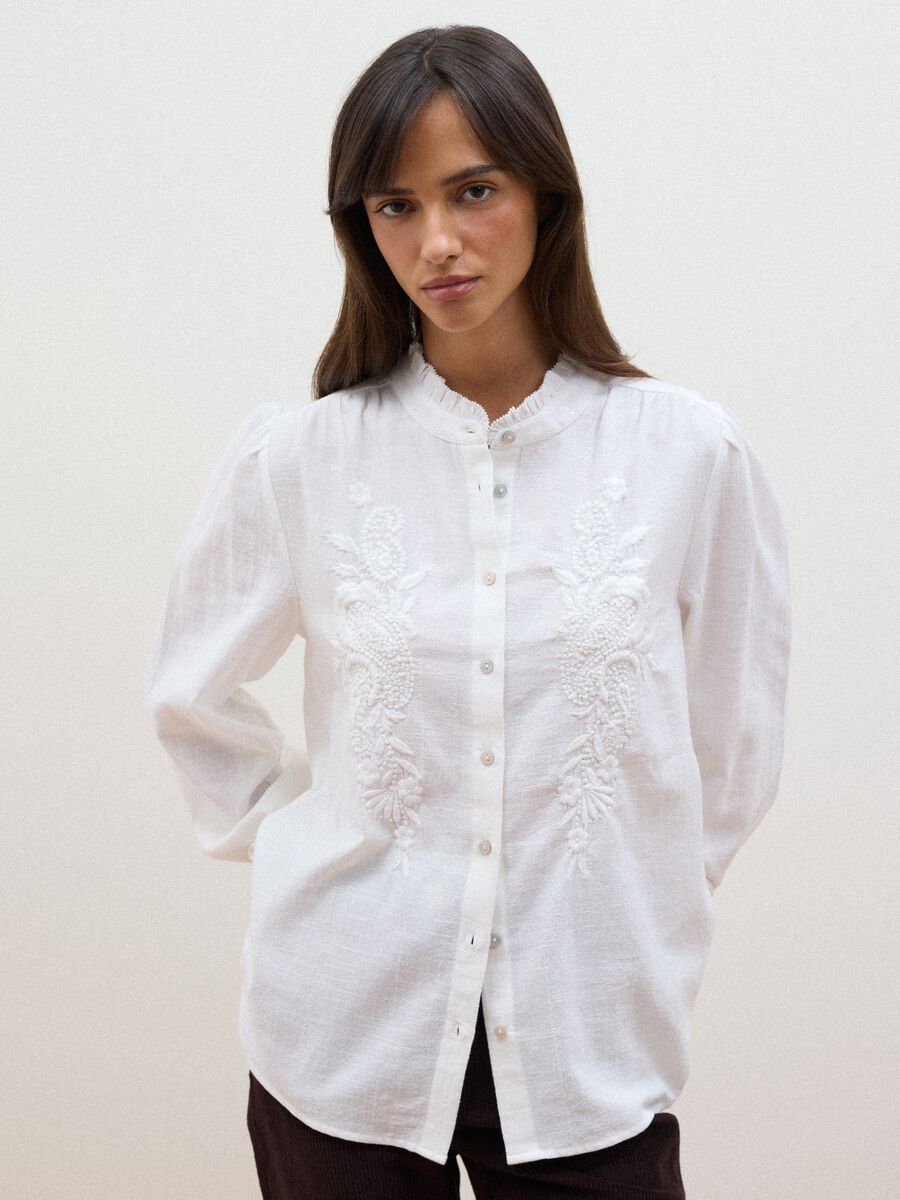 White pure cotton shirt with embroidery_0