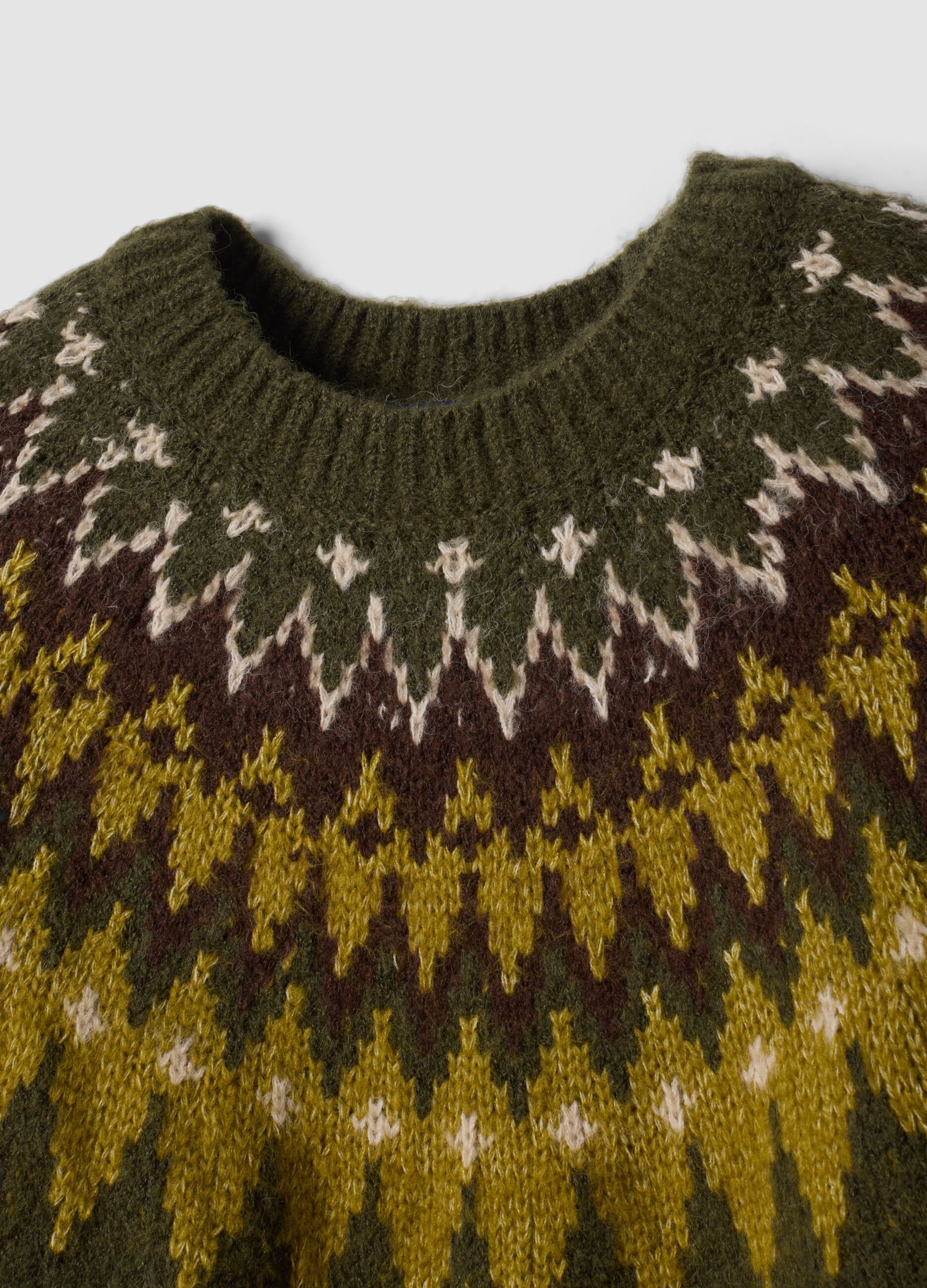 Maglia verde jacquard girocollo