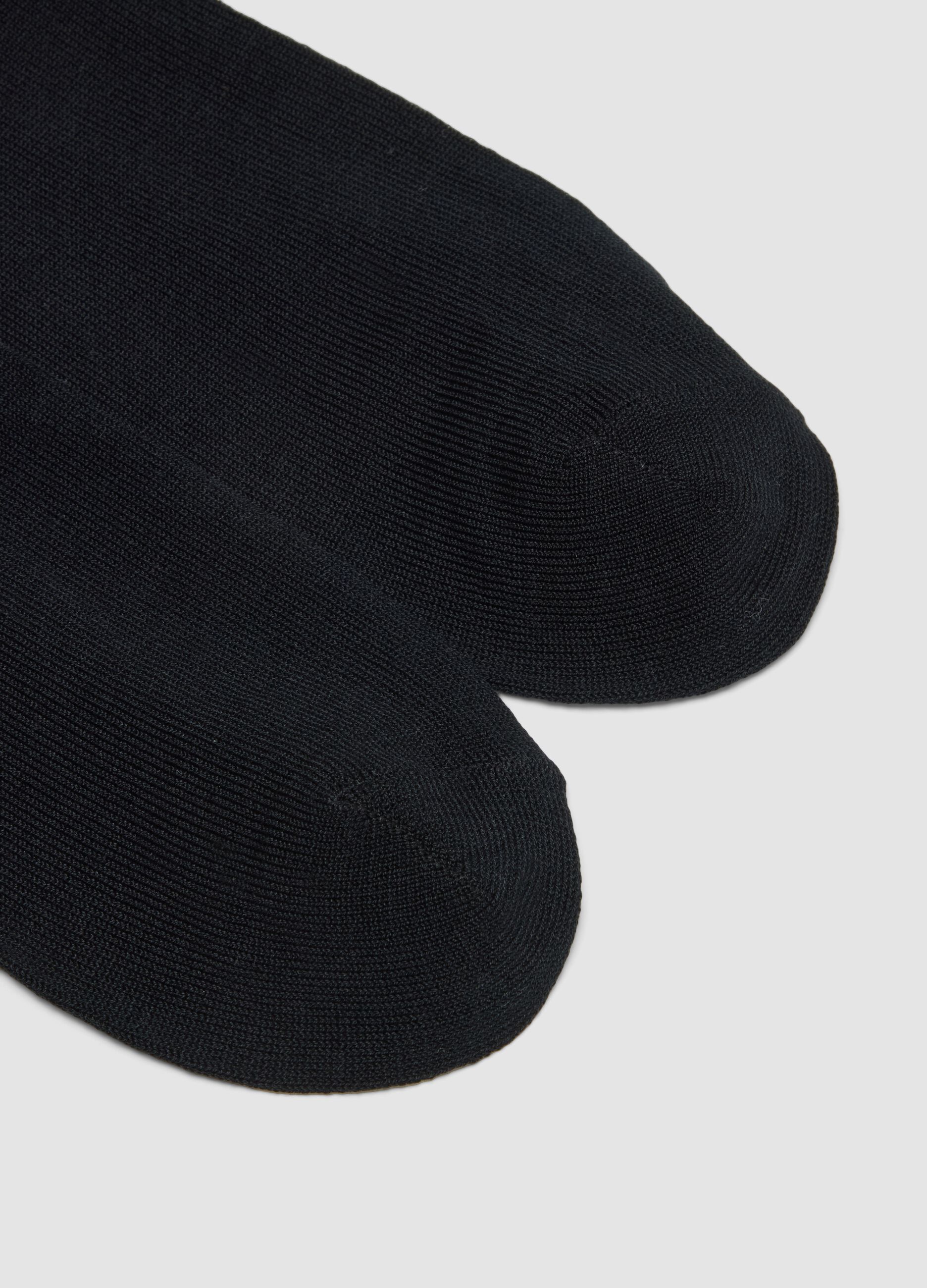 3-pack of black ankle sports socks in stretch organic cotton