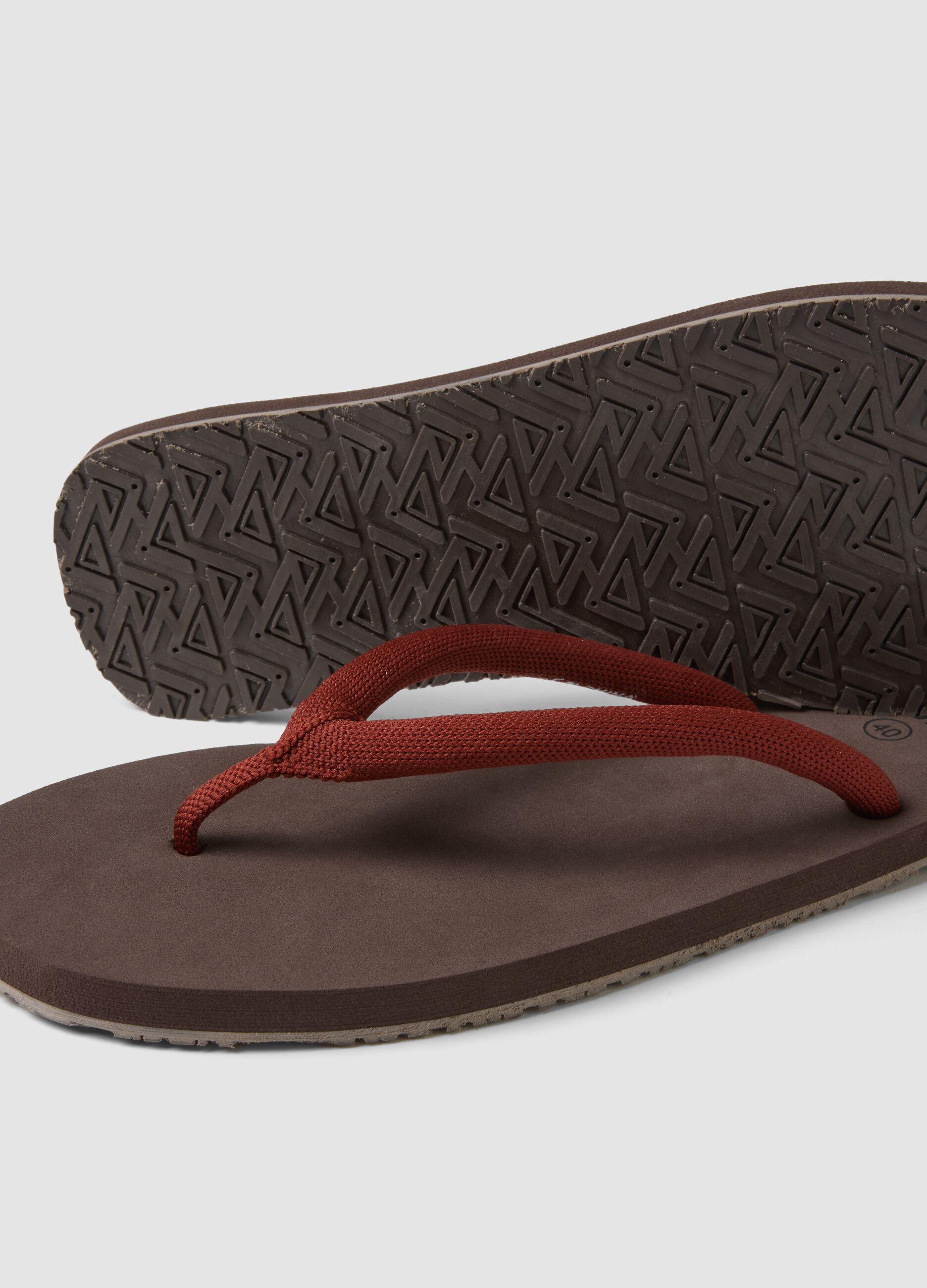Brown flip-flops with thick straps
