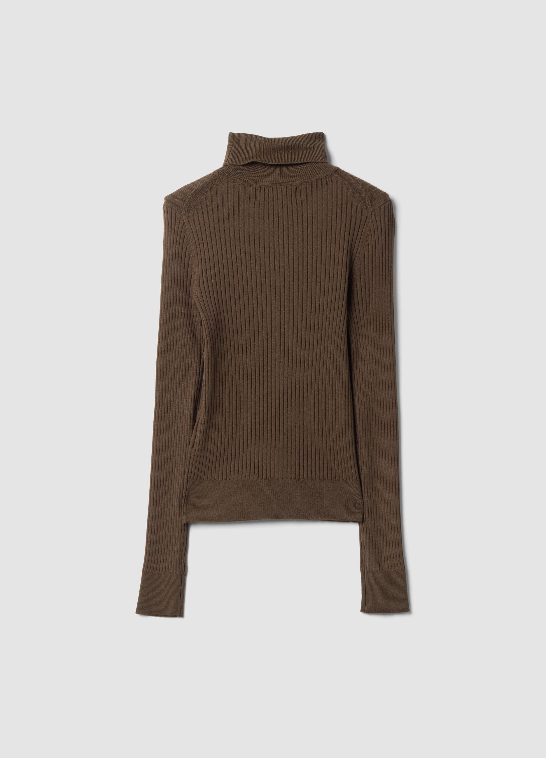 Brown ribbed viscose-blend turtleneck jumper