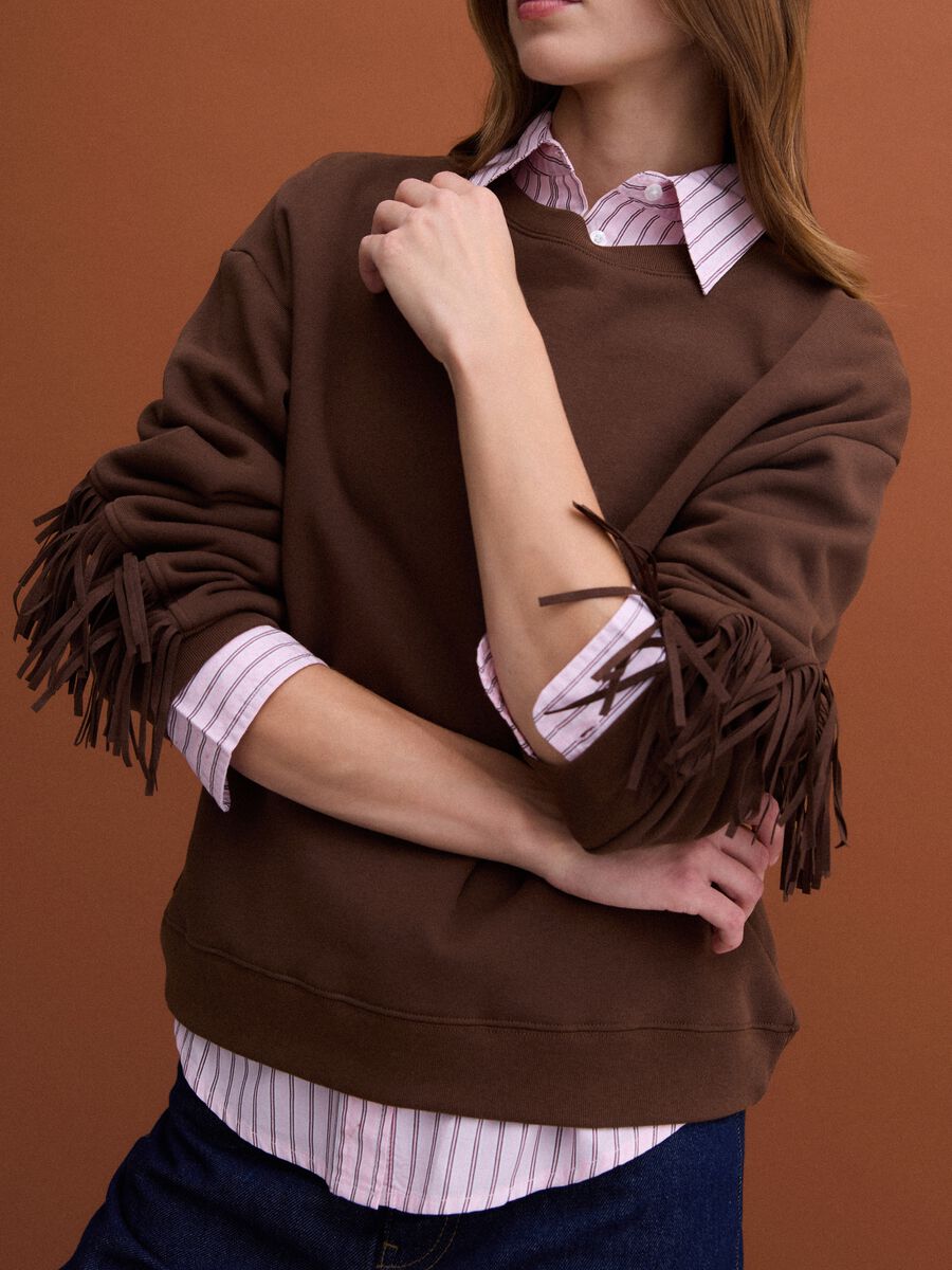 Brown cotton-blend crew-neck sweatshirt with fringes, regular fit_2