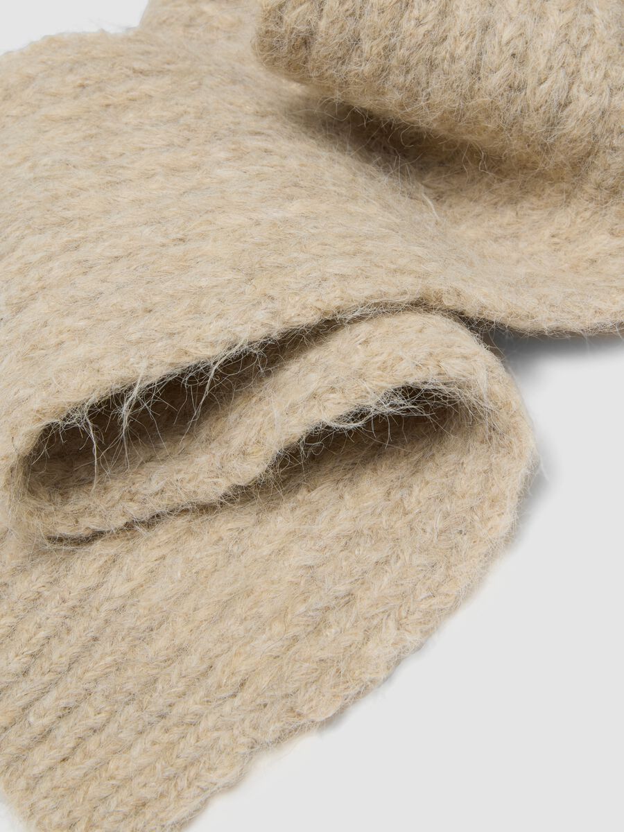 Sand-coloured stretch wool scarf_2