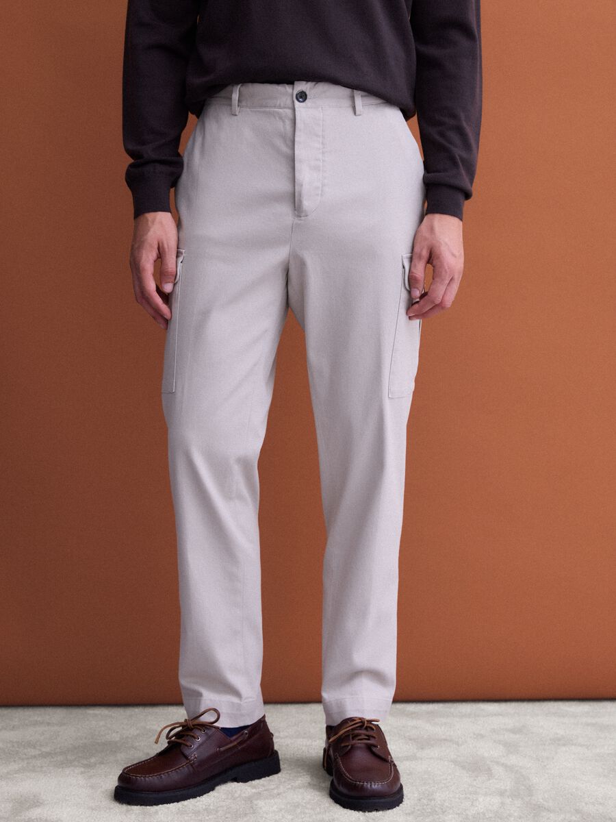 Grey comfort-fit stretch cotton twill cargo trousers_1