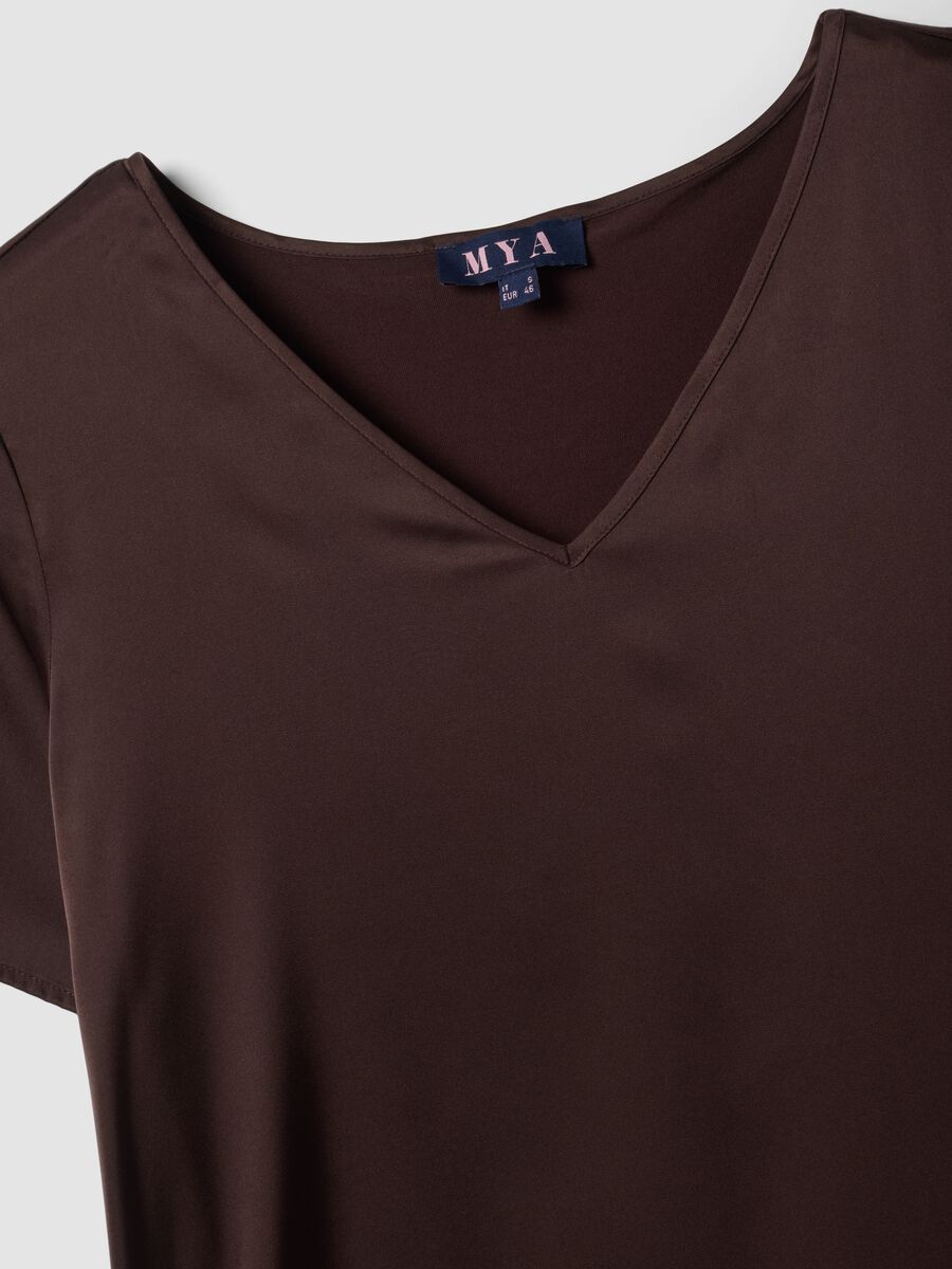 Brown satin stretch V-neck blouse, regular fit_1