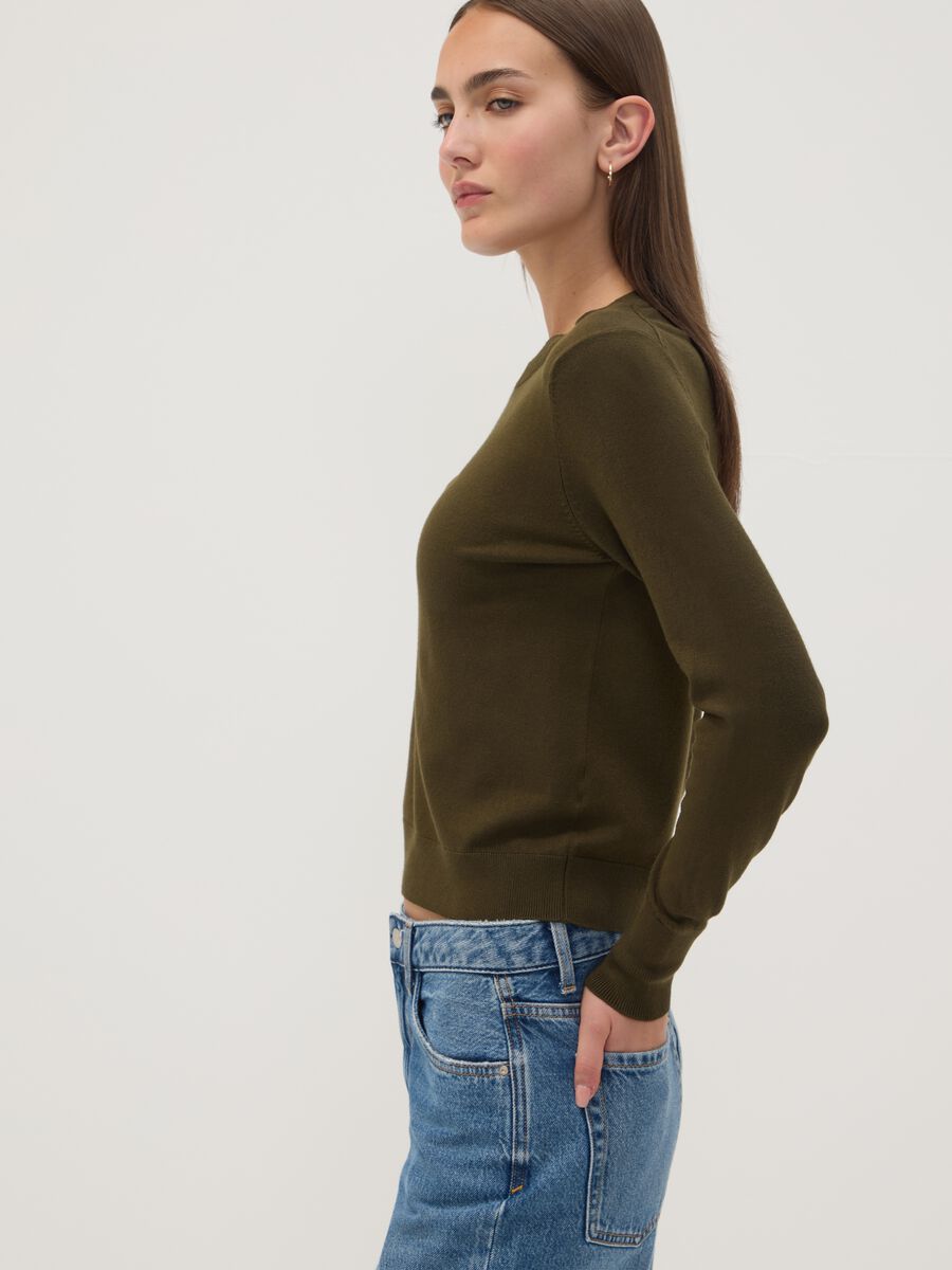 Maglia verde in misto viscosa a girocollo_1