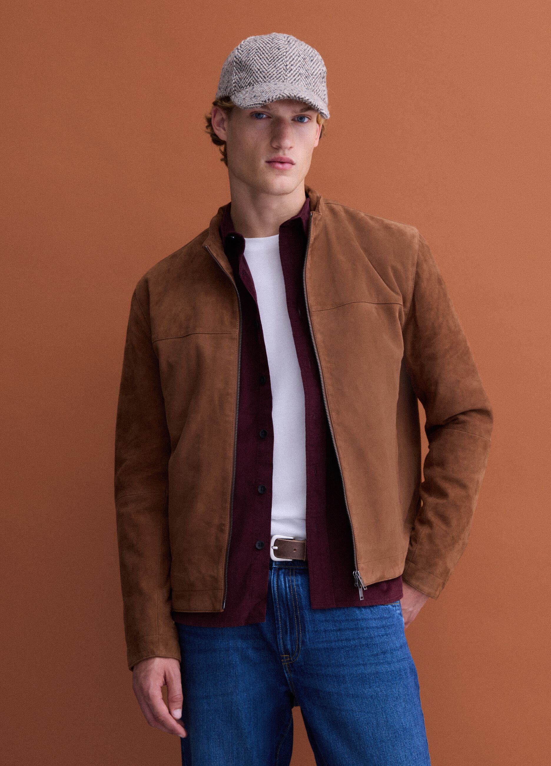 Brown genuine leather jacket with zip, regular fit