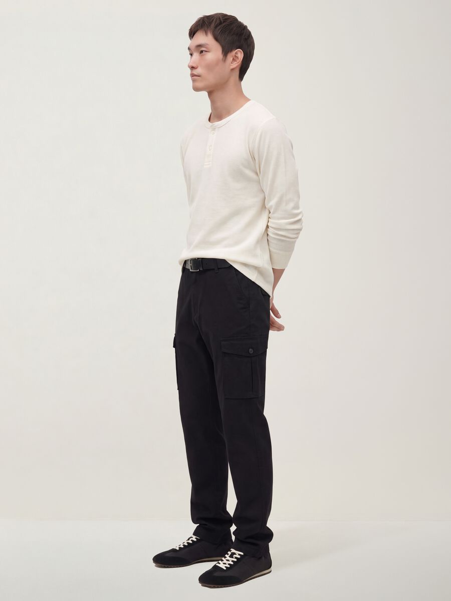 Pantaloni cargo neri in cotone elasticizzato slim fit_4