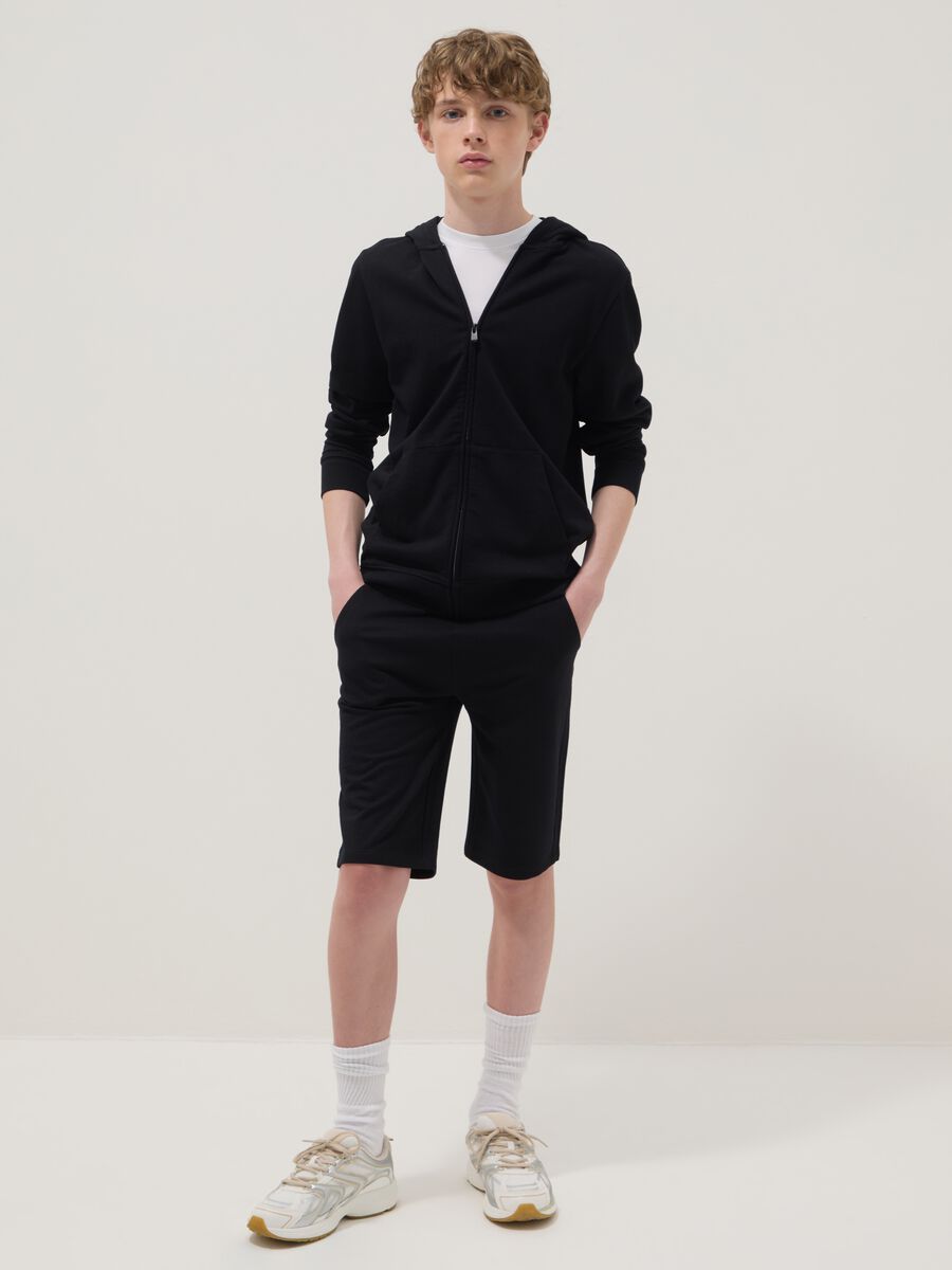 Black cotton-blend boys&rsquo; comfort-fit shorts_0