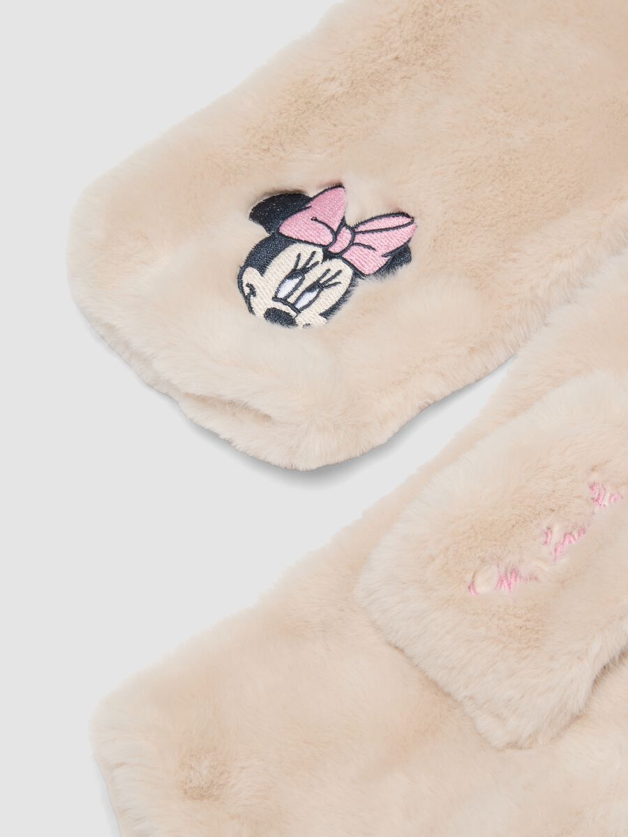 White Minnie embroidered scarf_2