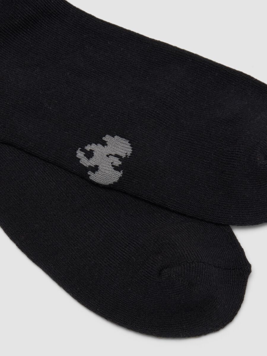 Black stretch cotton sports socks_2