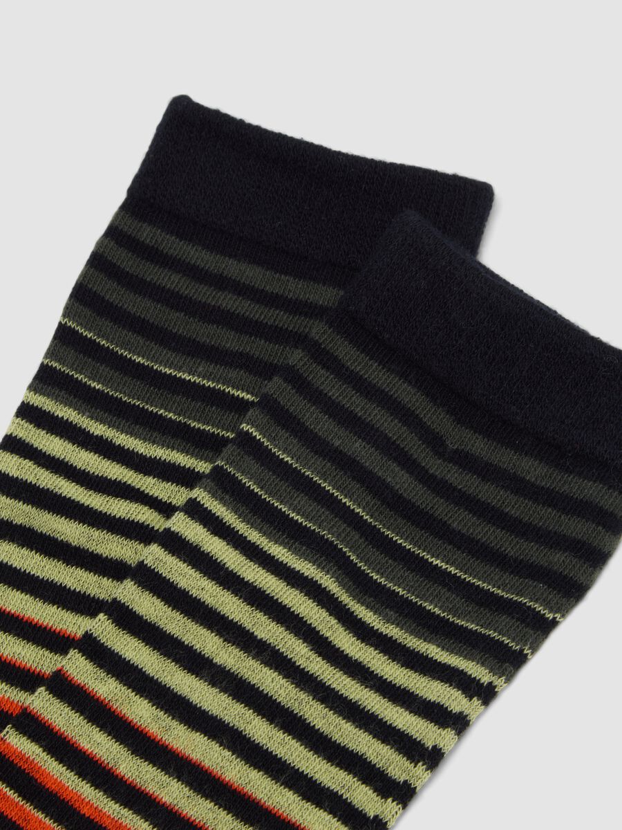 2-pack of brown and green long socks in stretchy organic cotton_1