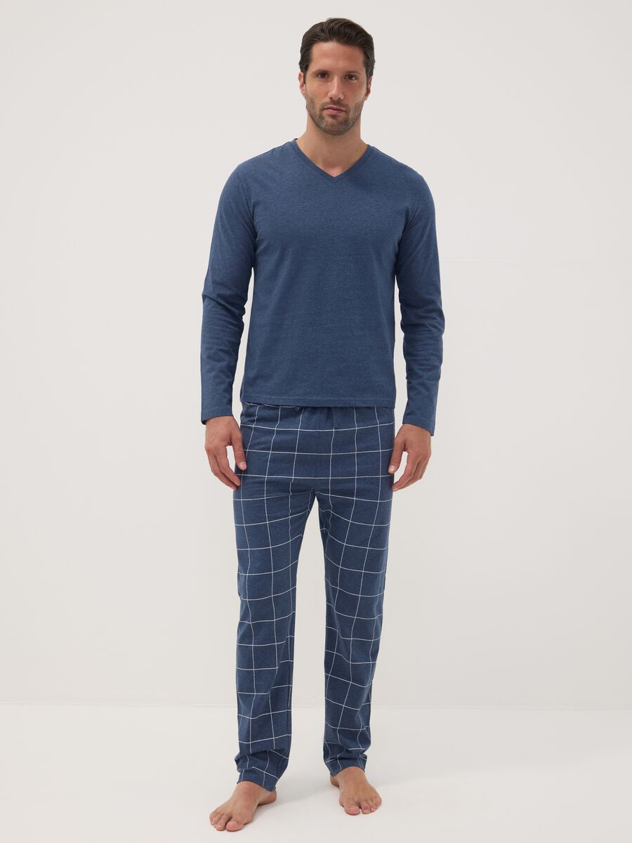 Blue V-neck pyjamas in pure organic cotton_0