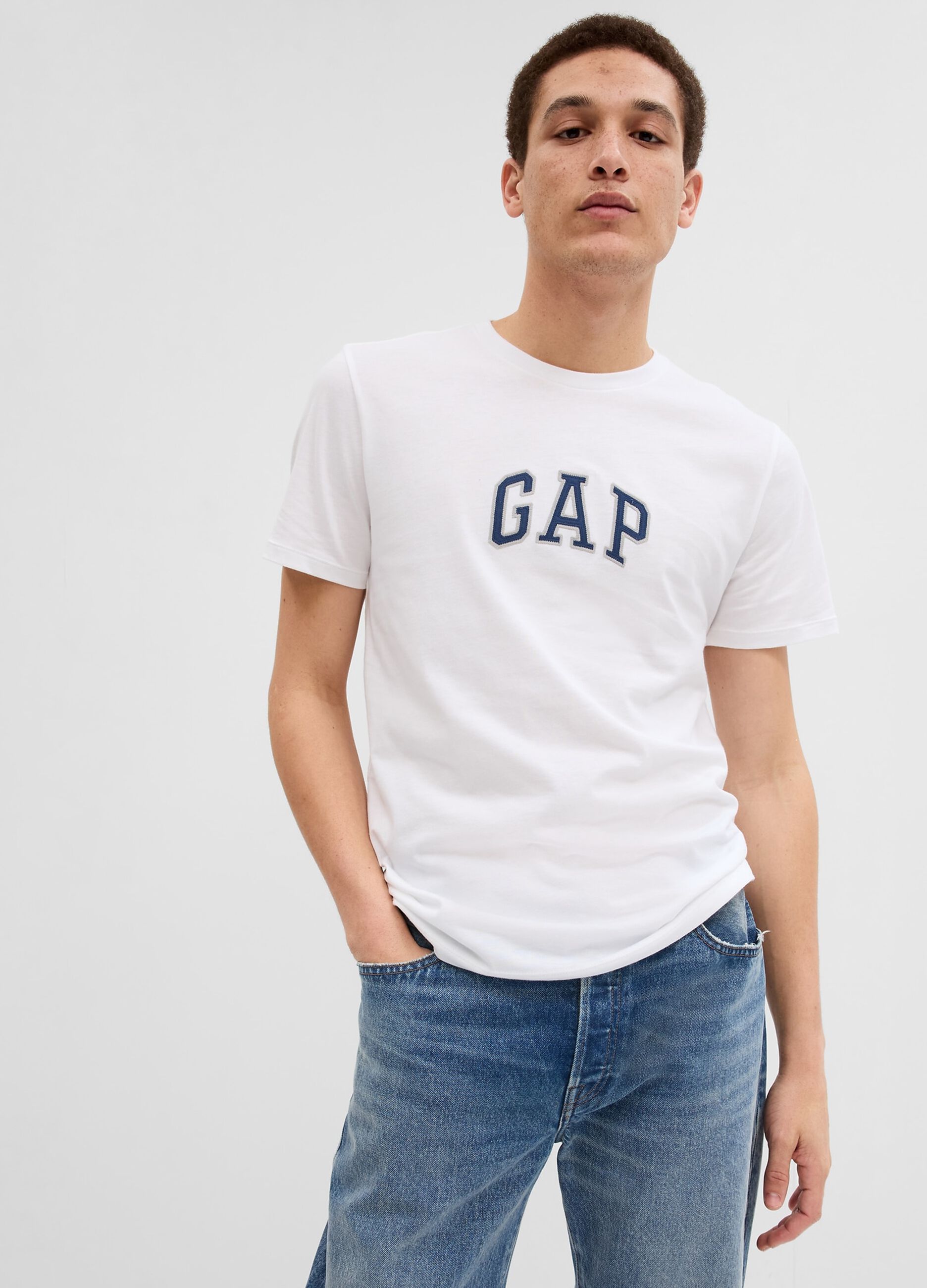 تيشيرت قطني بشعار GAP