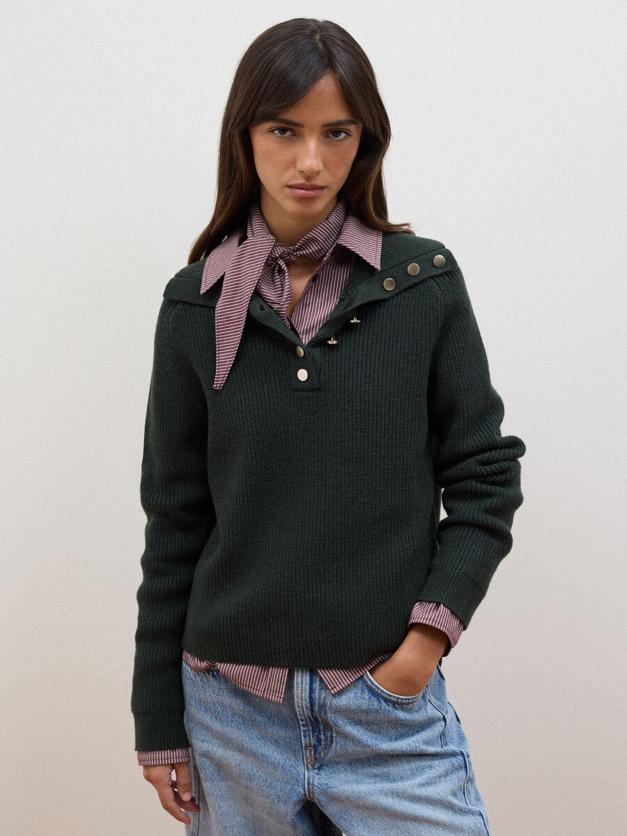 Green ribbed viscose-blend top with collar_1
