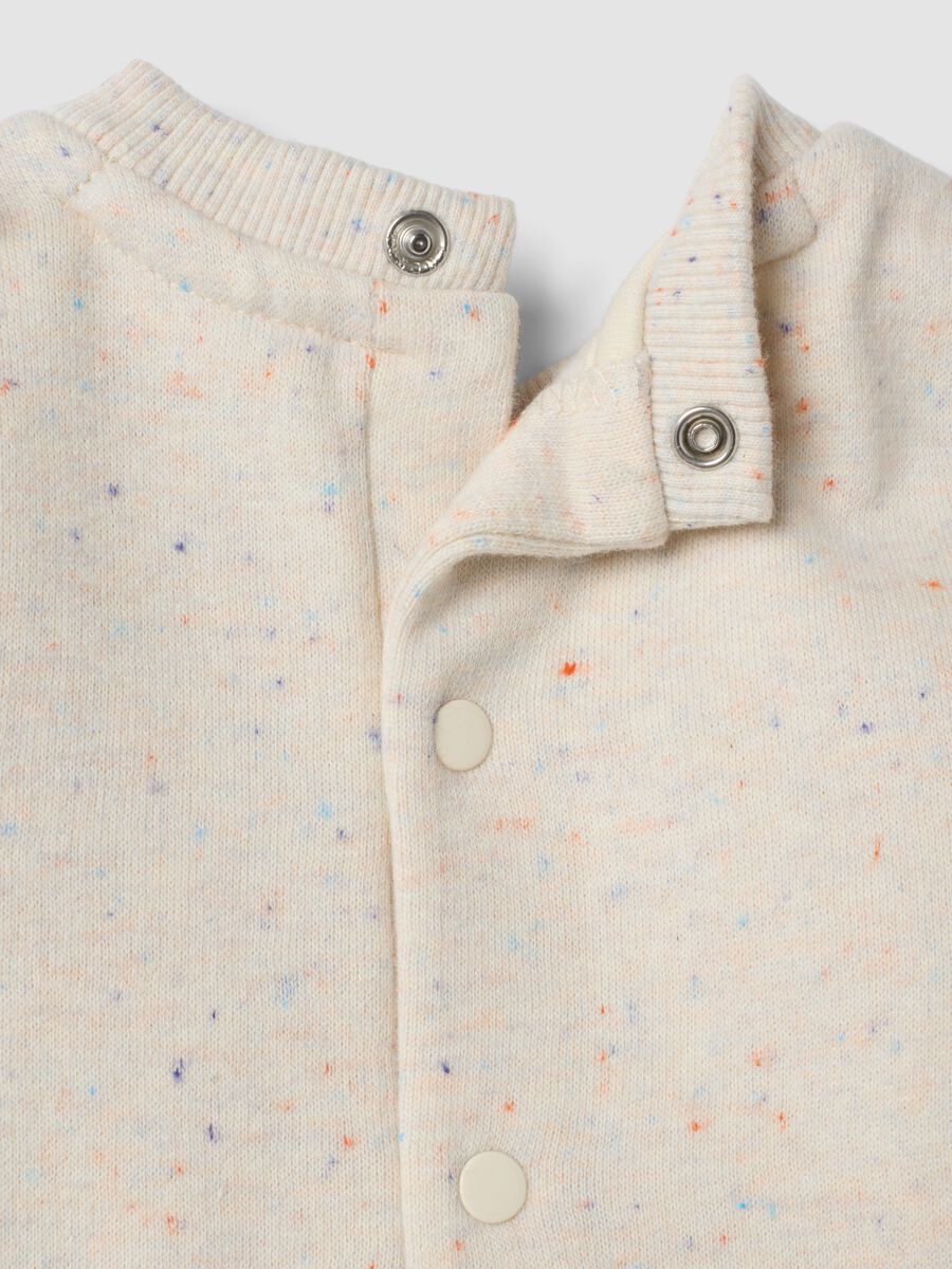Beige organic cotton-blend babygrow with poppers_2