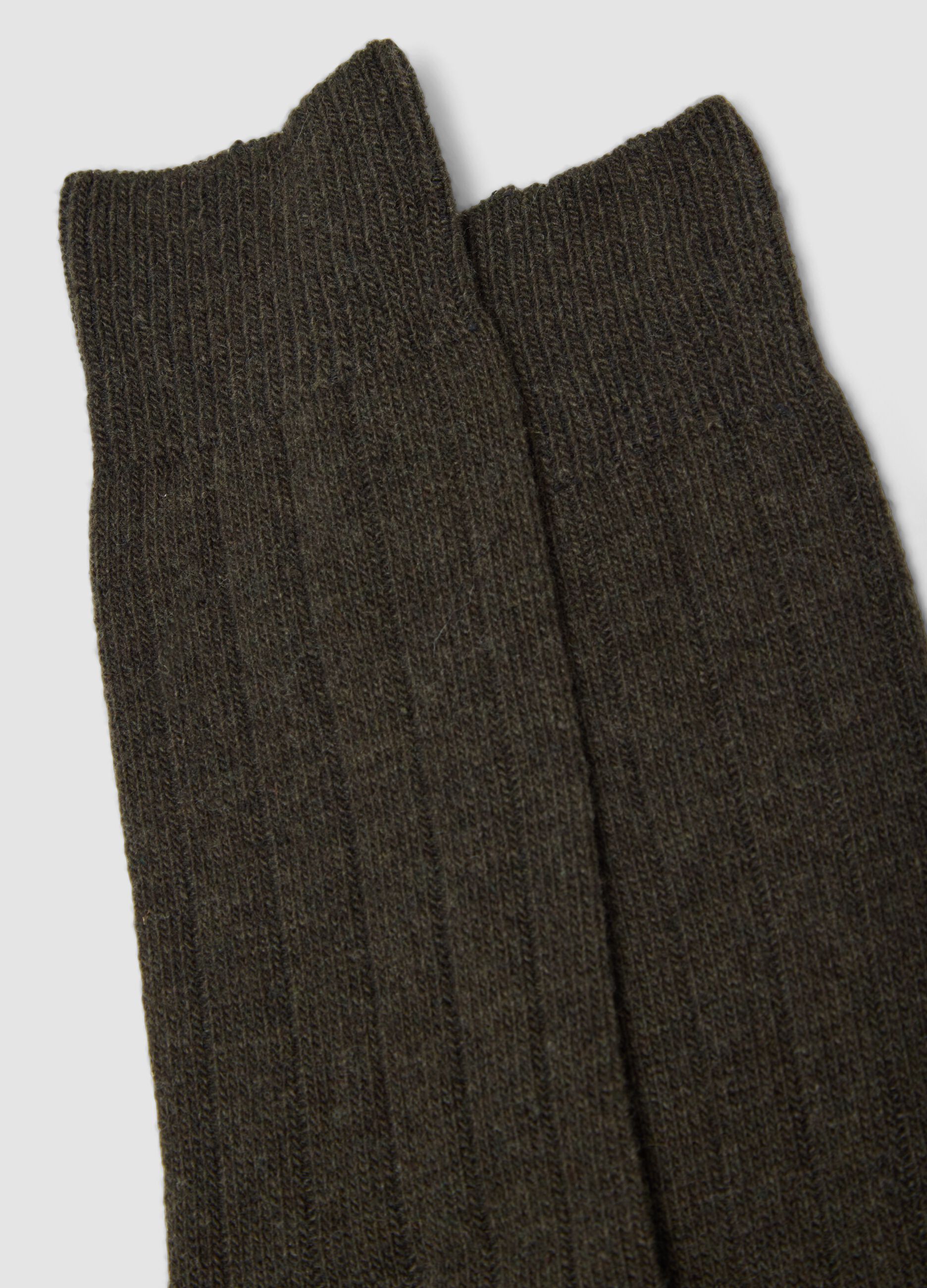 Calze midi verdi in lana, viscosa e cashmere elasticizzati