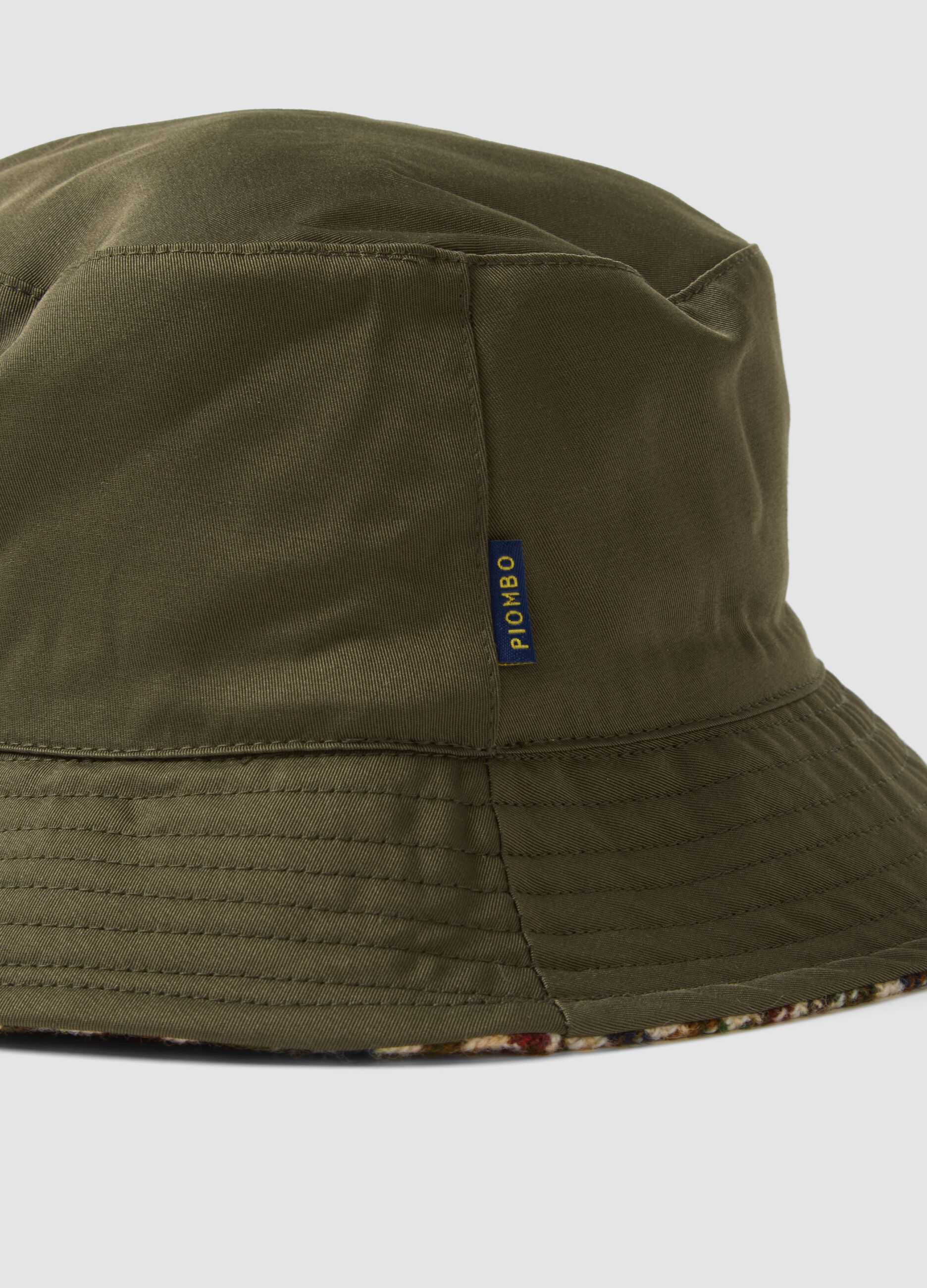 Green reversible cotton-blend hat