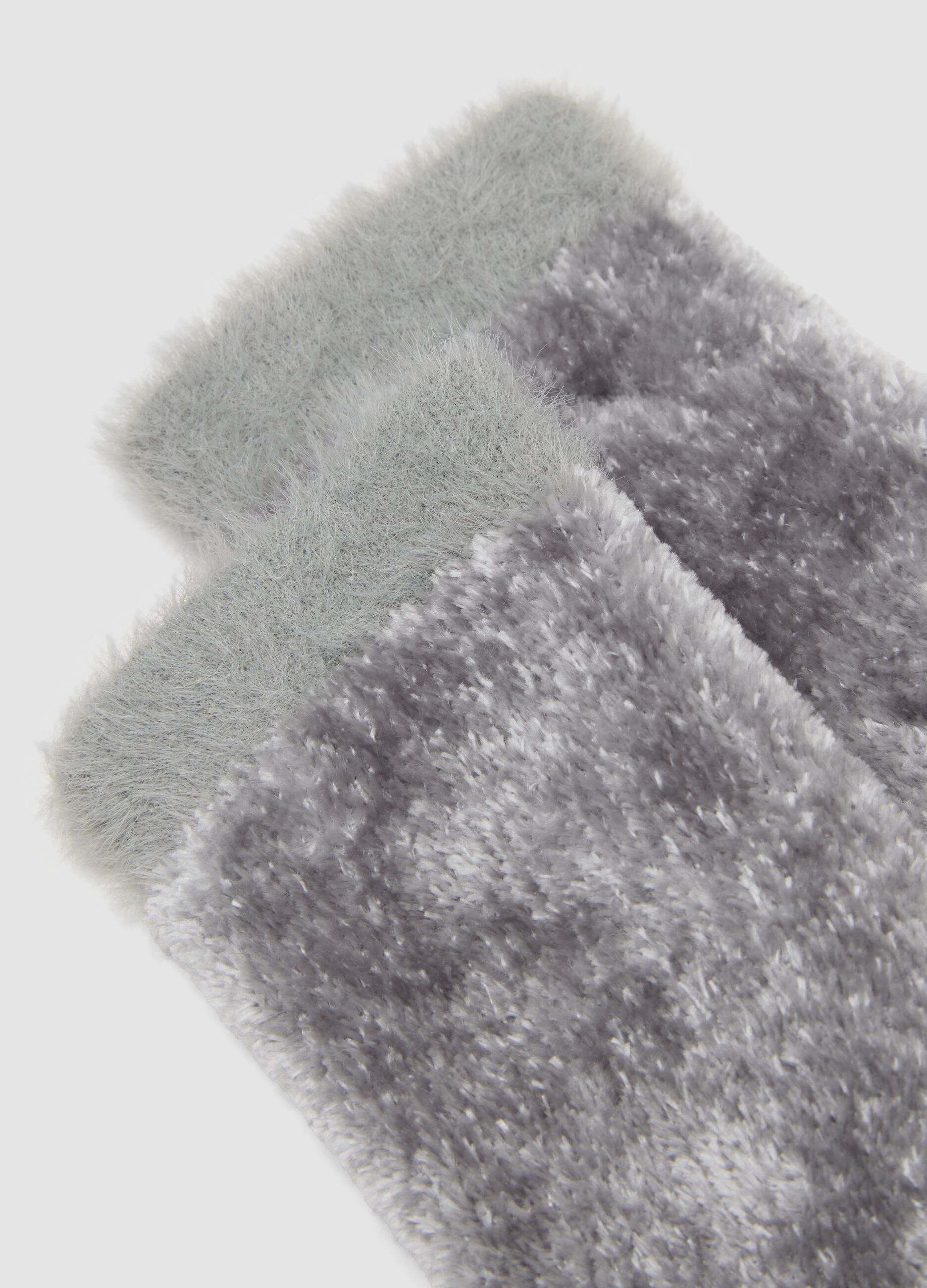 Grey stretch plush-effect socks