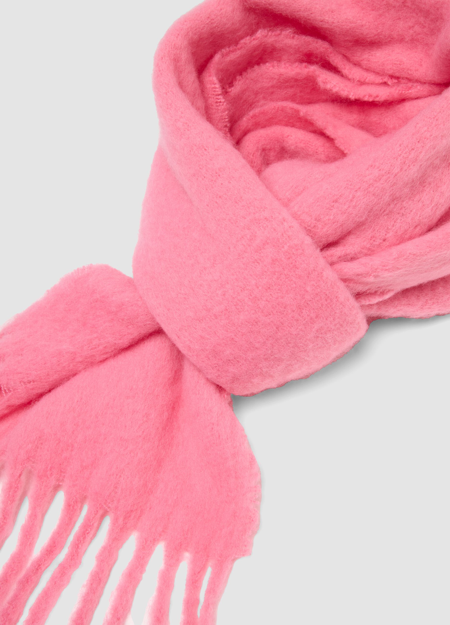 Sciarpa rosa con frange