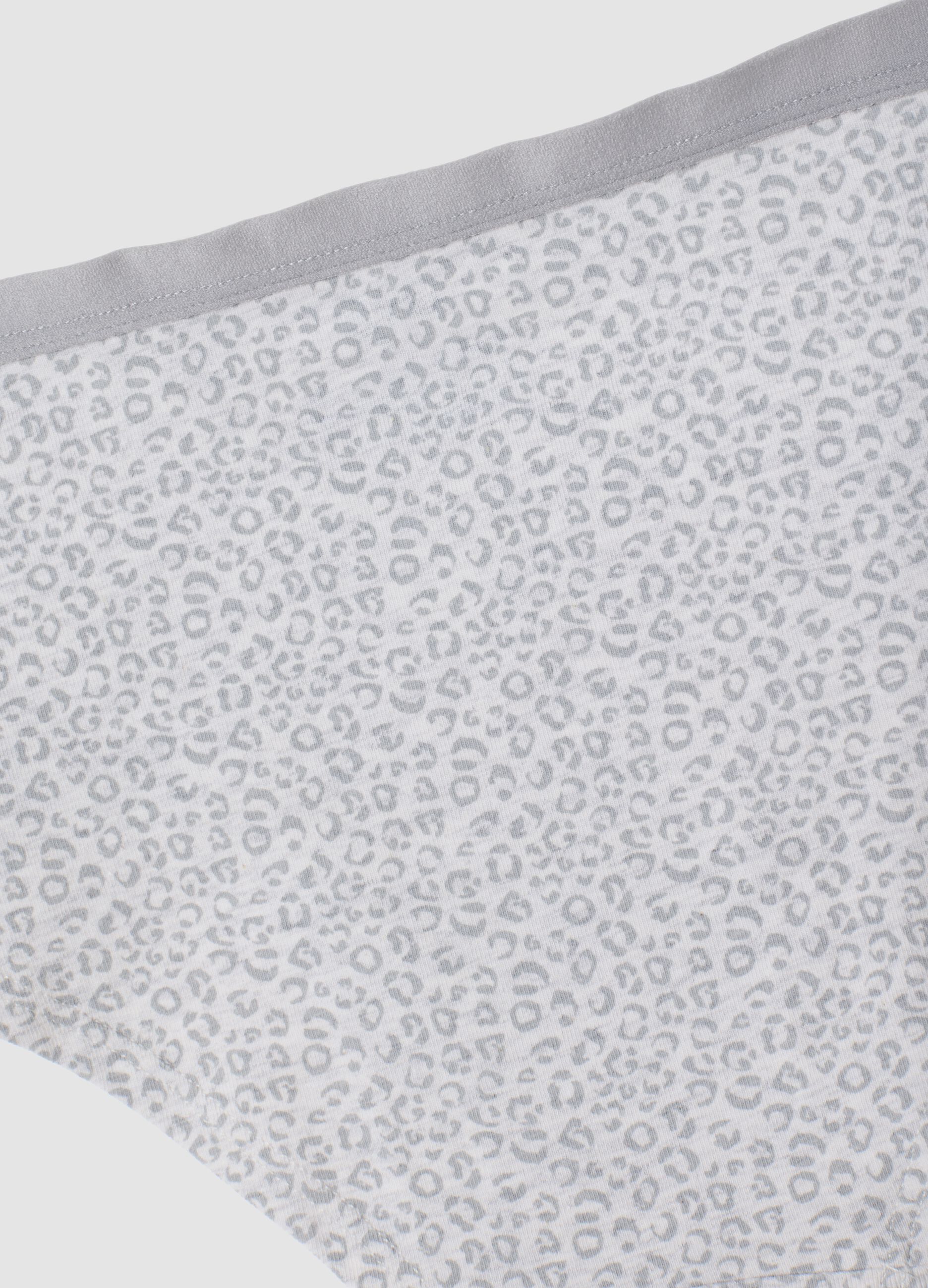 Three-pack of grey and black stretch organic cotton briefs